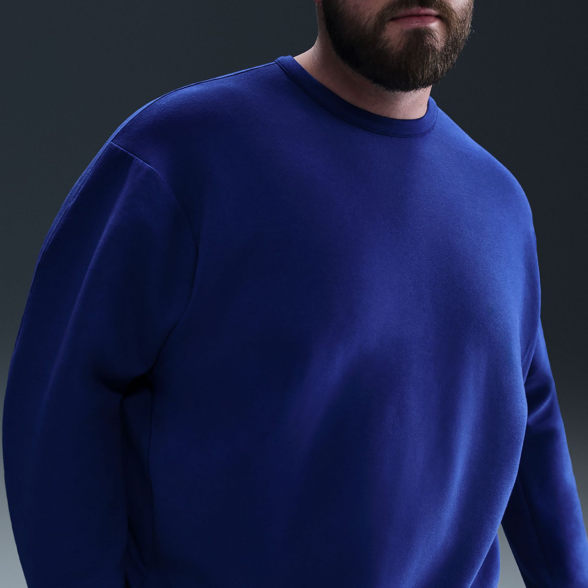 Nike Men's 24.7 ImpossiblySoft Dri-FIT Crewneck Sweatshirt product image