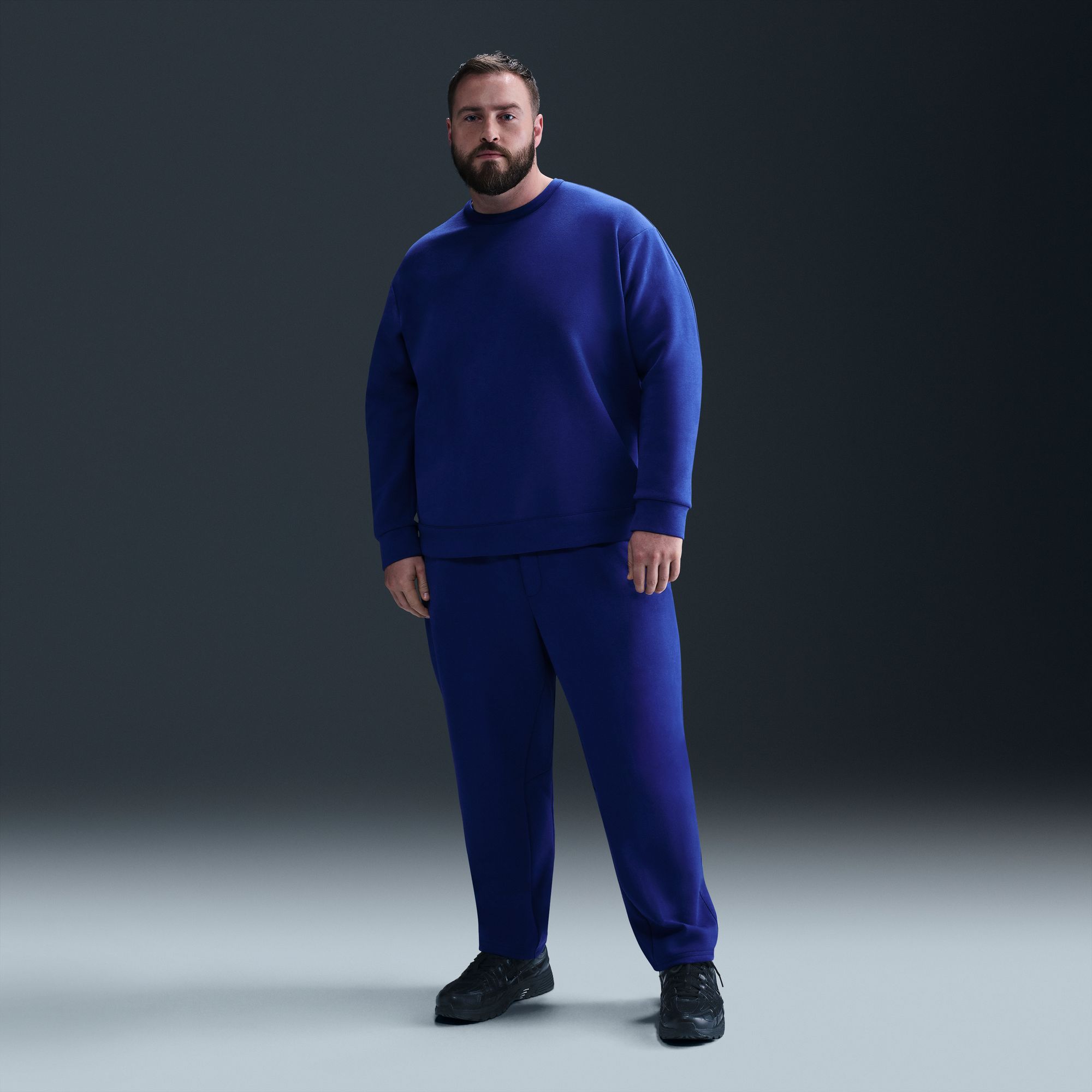 Nike Men's 24.7 ImpossiblySoft Dri-FIT Crewneck Sweatshirt product image