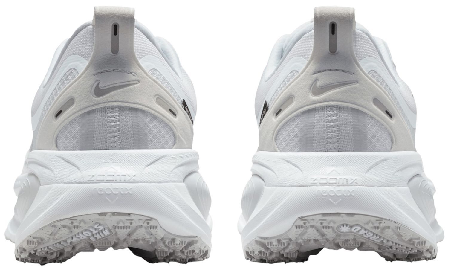 Nike Men's Vomero 18 GORE-TEX Running Shoes product image