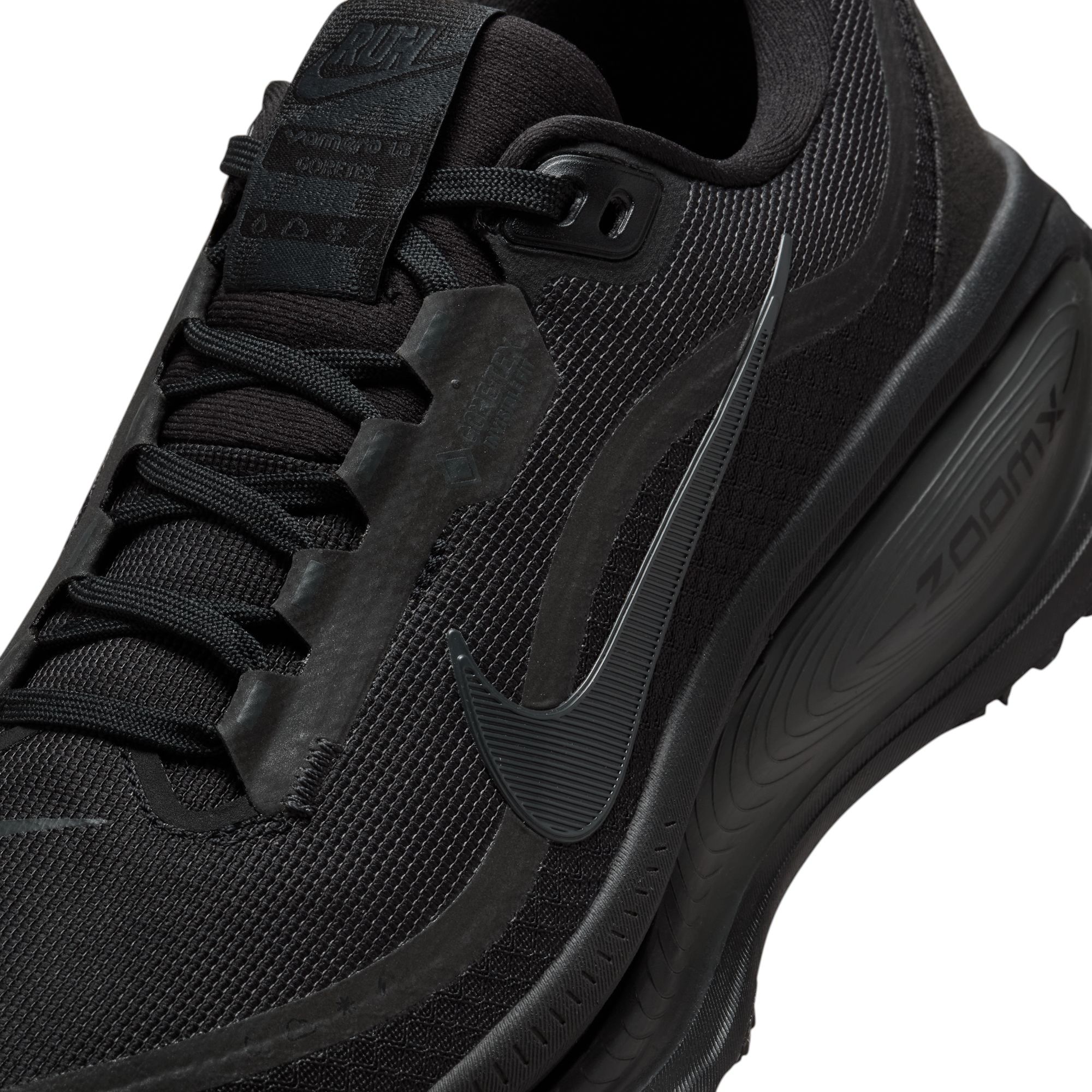 Nike Women's Vomero 18 GORE-TEX Running Shoes product image