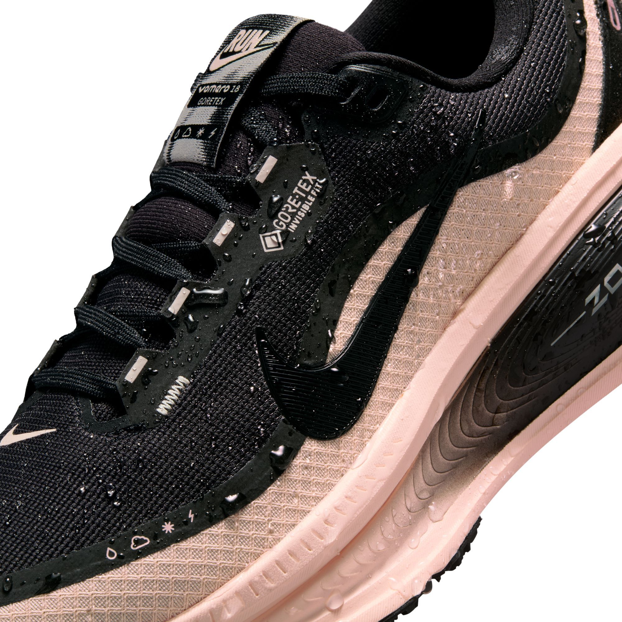 Nike Women's Vomero 18 GORE-TEX Running Shoes product image