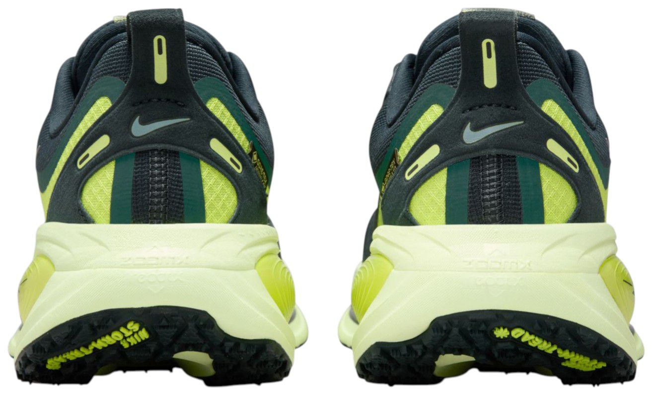 Nike Women's Vomero 18 GORE-TEX Running Shoes product image