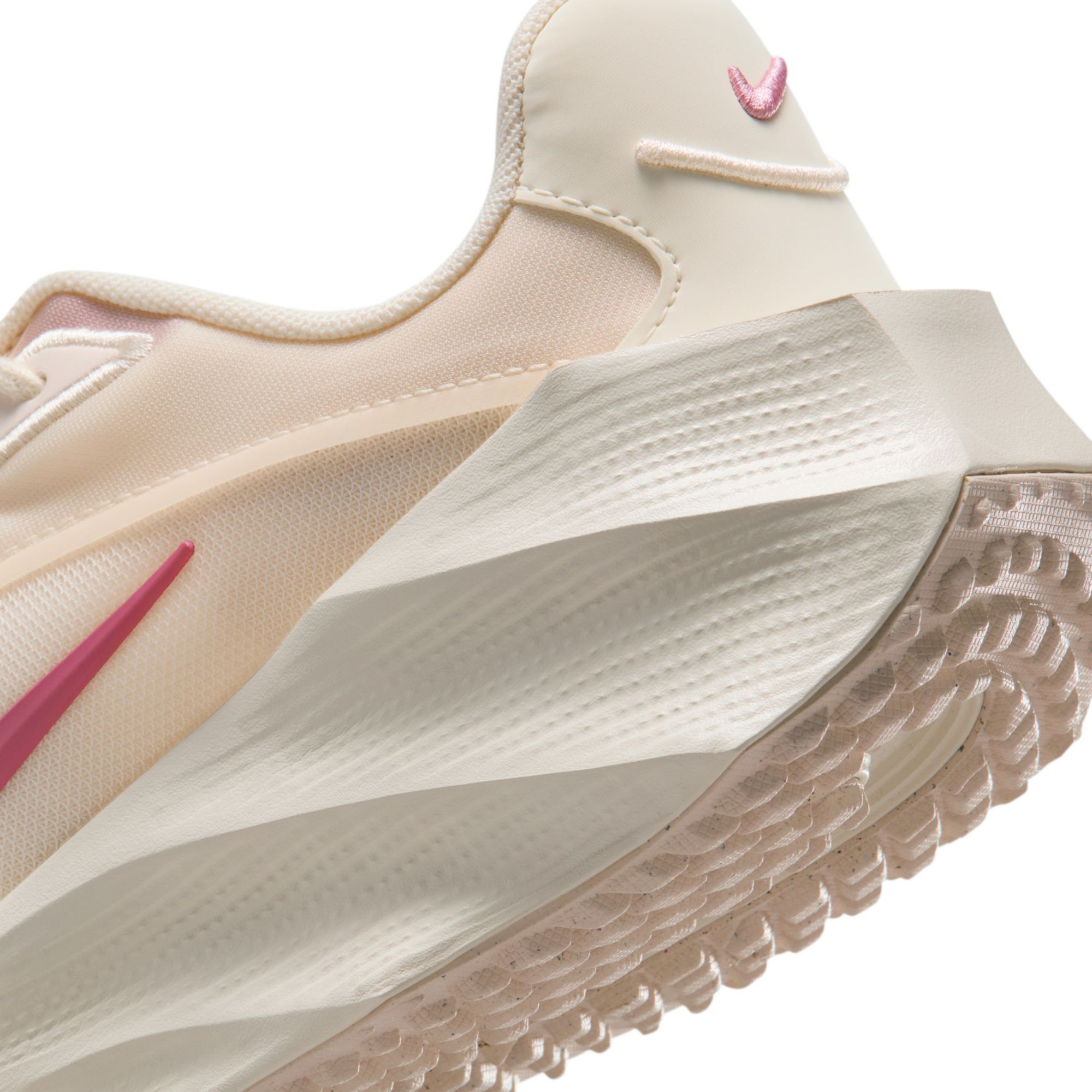 Nike Women's Aura Edge Shoes product image