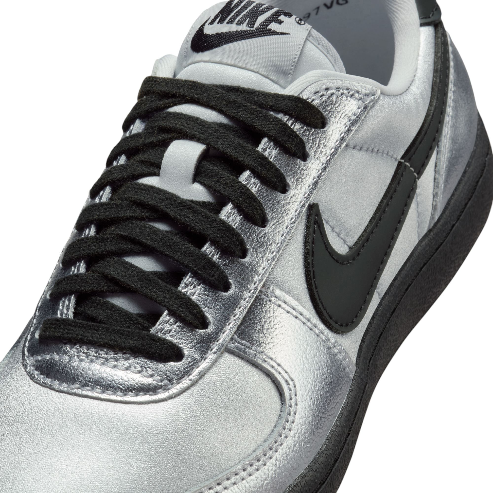 Nike Women's Field General Shoes product image