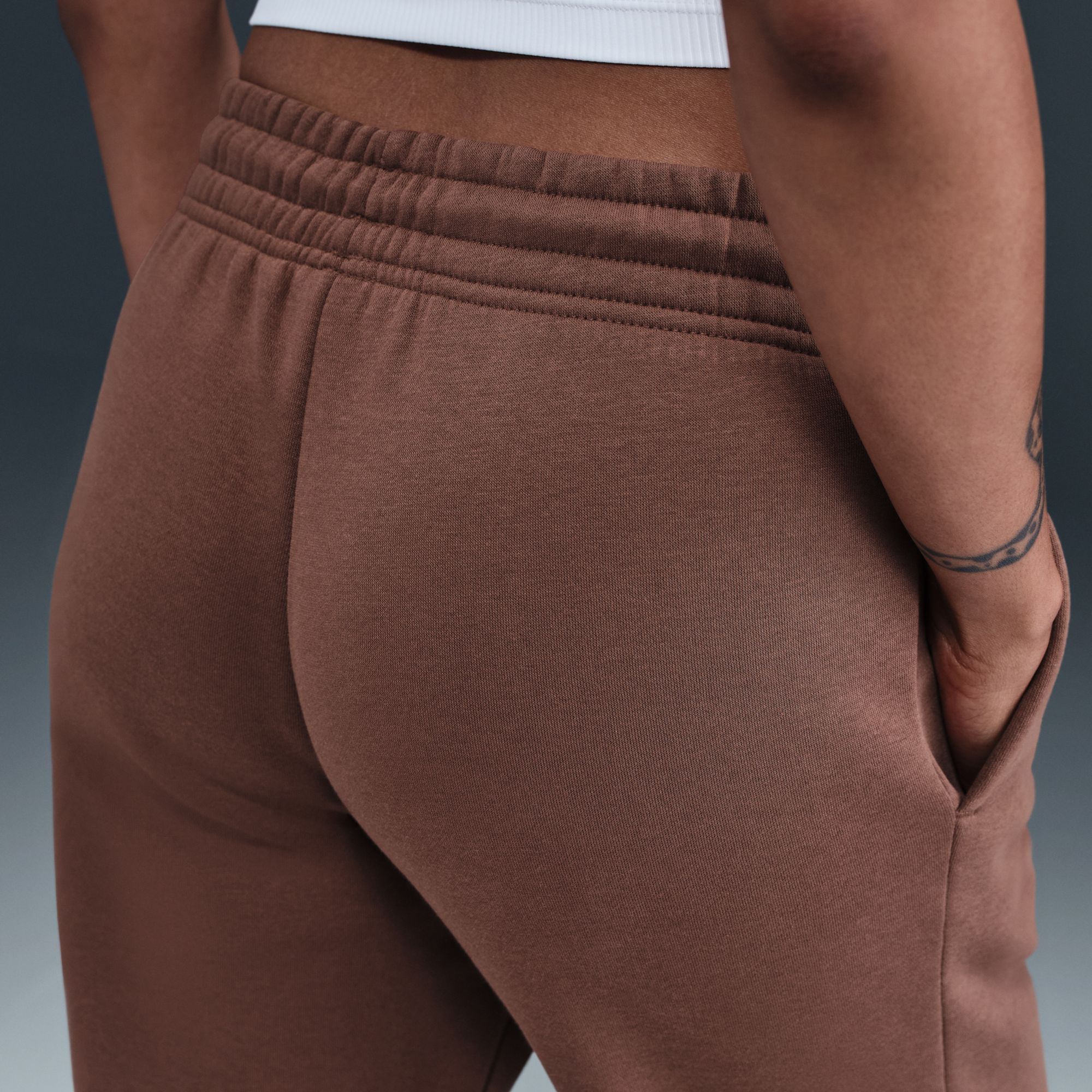 Nike Women's Sportswear Phoenix Fleece Mid-Rise Open-Hem Pants product image