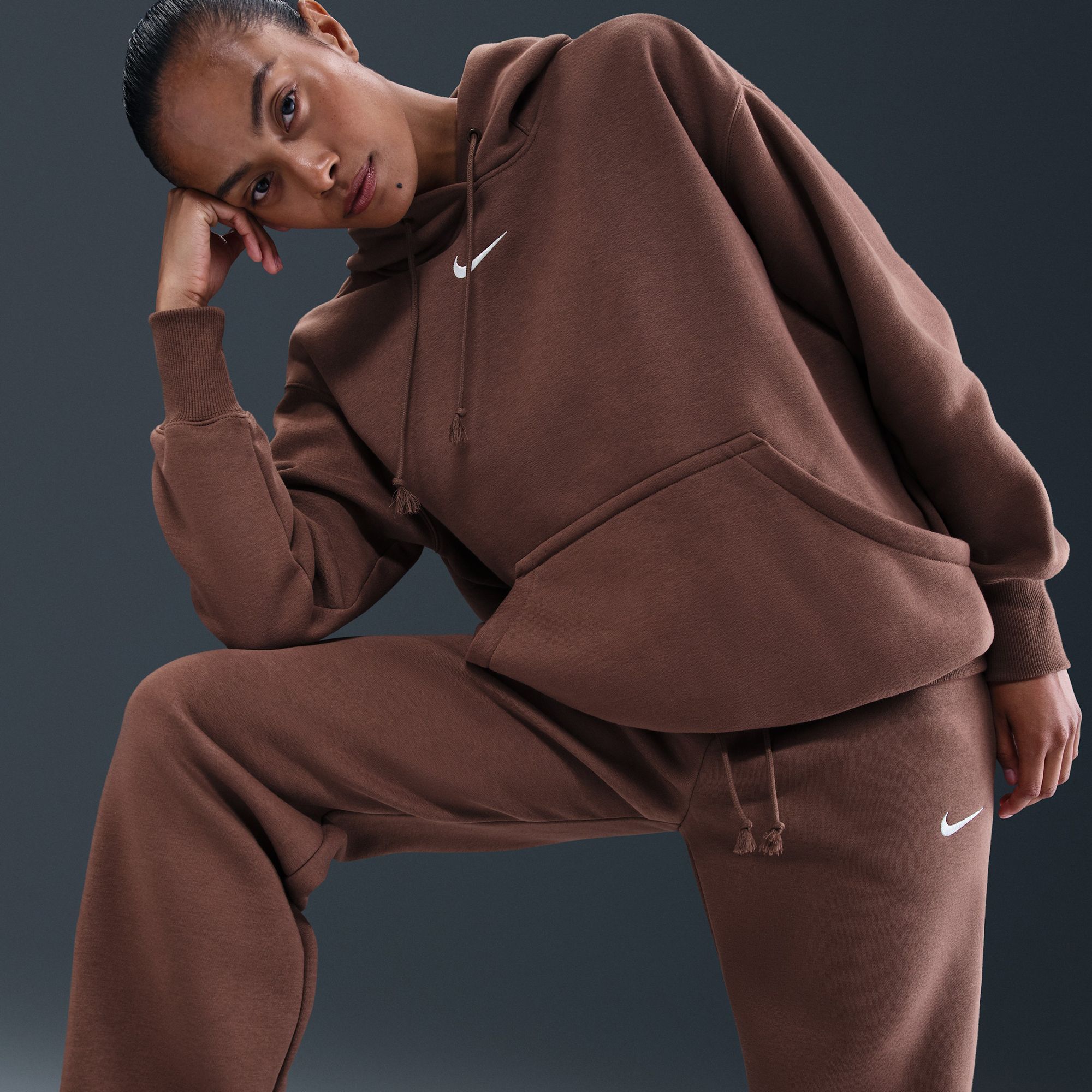 Nike Women's Sportswear Phoenix Fleece Mid-Rise Open-Hem Pants product image