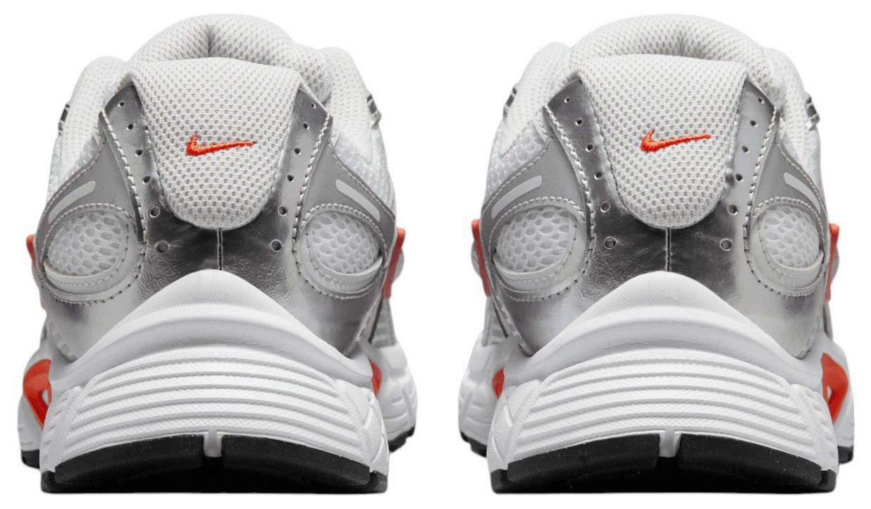 Nike Women's V5 RNR Shoes product image