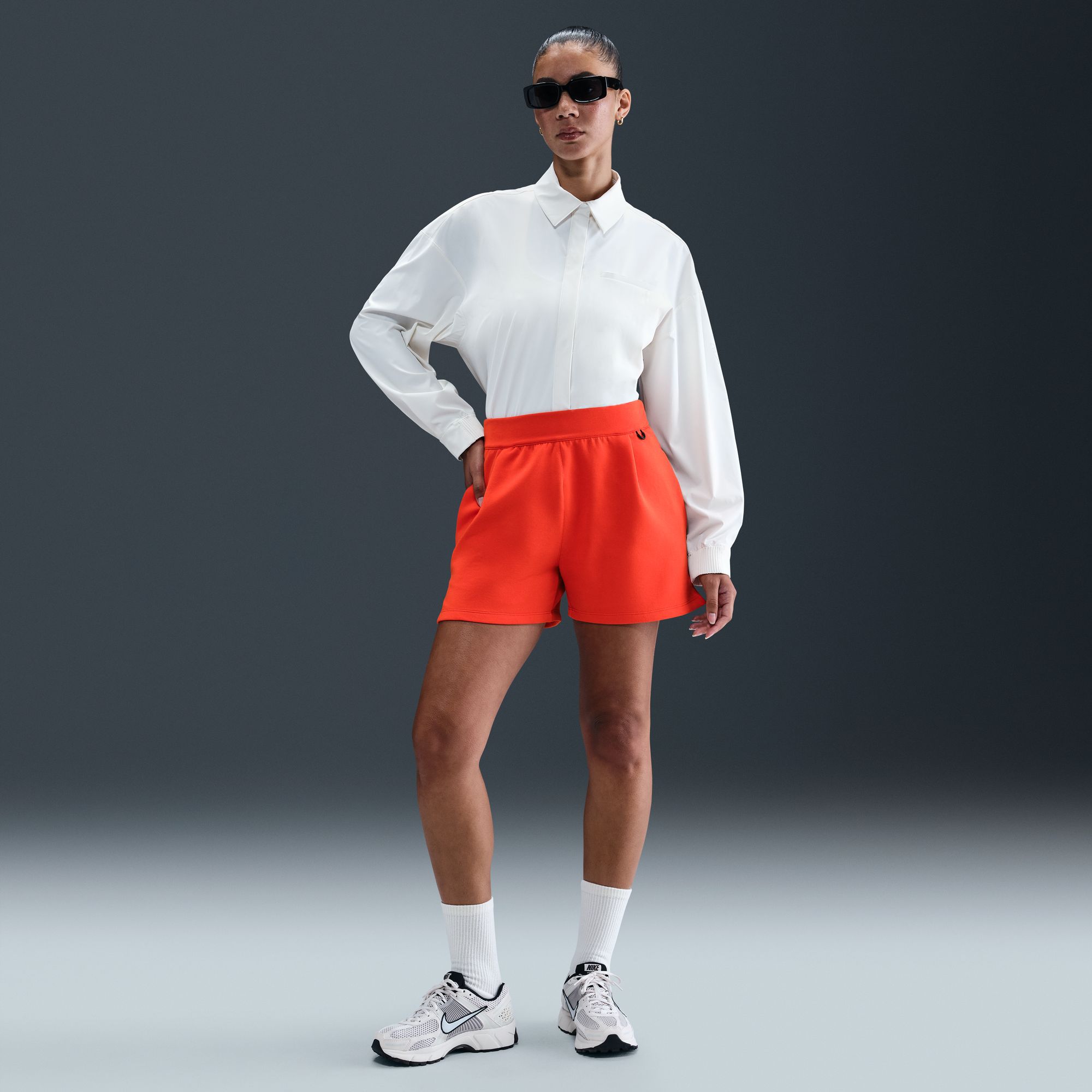 Nike Women's 24.7 ImpossiblySoft Dri-FIT 4'' Shorts product image