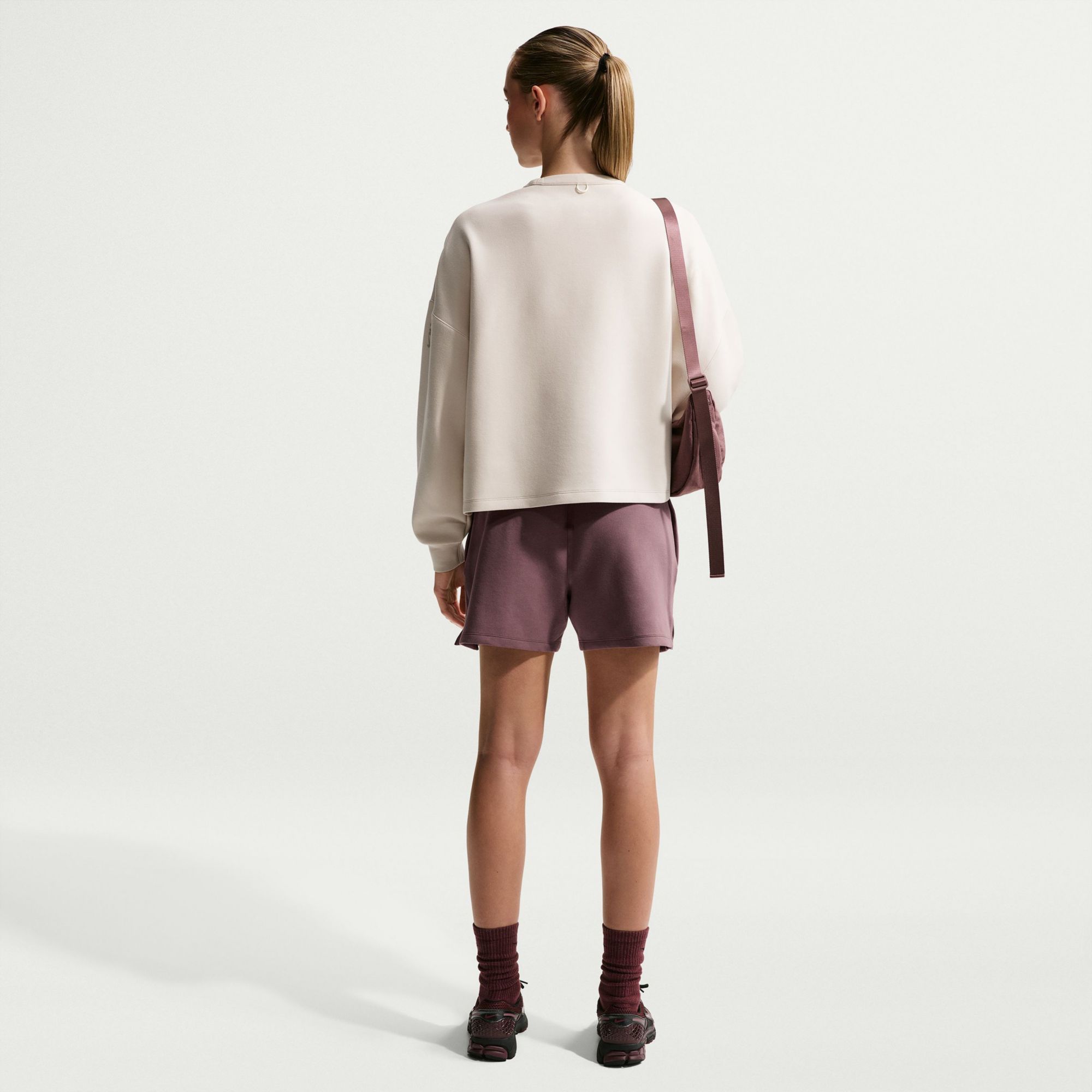 Nike Women's 24.7 ImpossiblySoft Dri-FIT 4'' Shorts product image