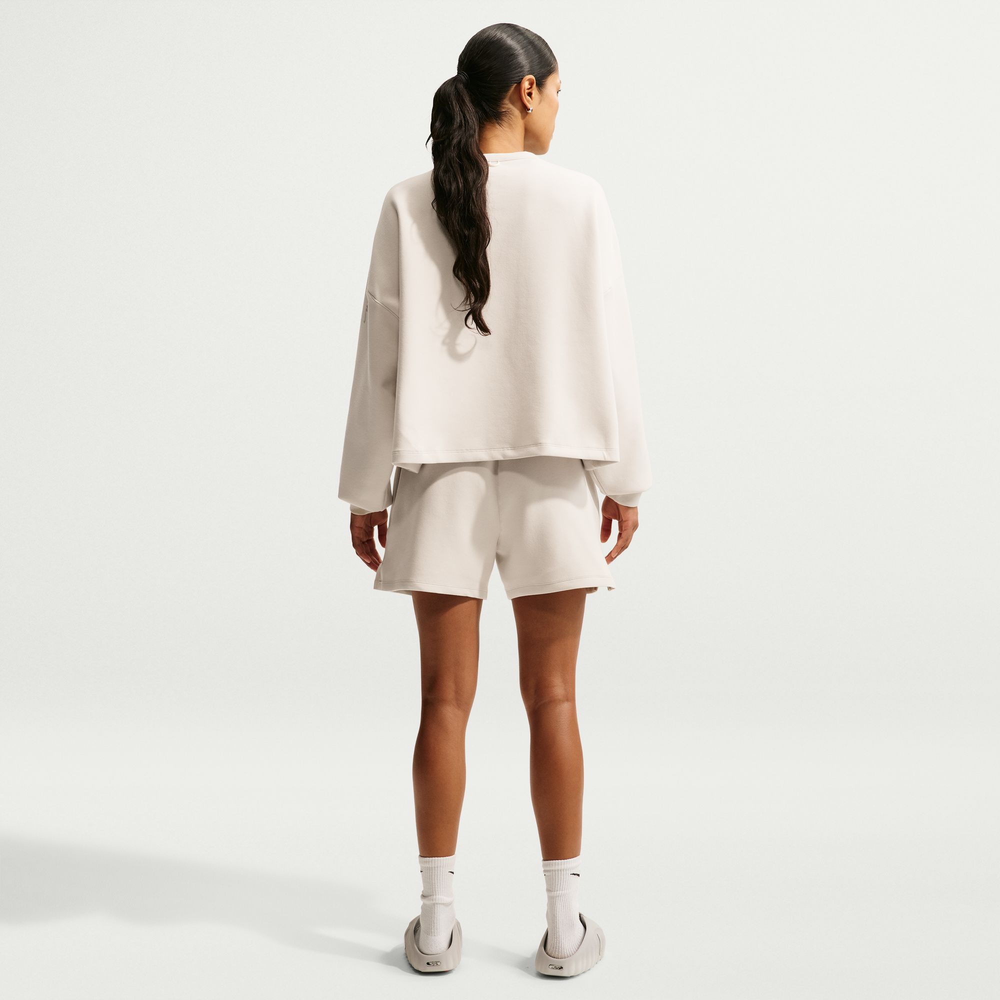Nike Women's 24.7 ImpossiblySoft Dri-FIT 4'' Shorts product image