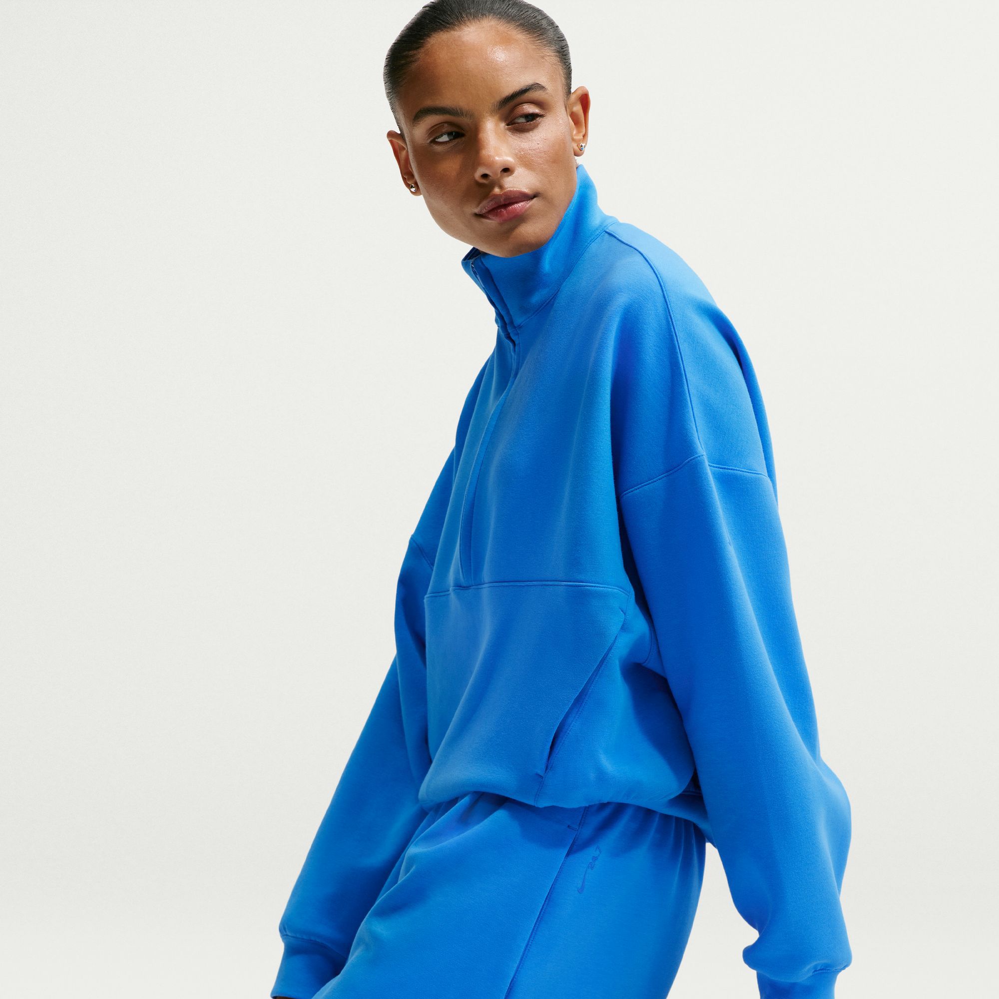 Nike Women's 24.7 ImpossiblySoft Dri-FIT 4'' Shorts product image