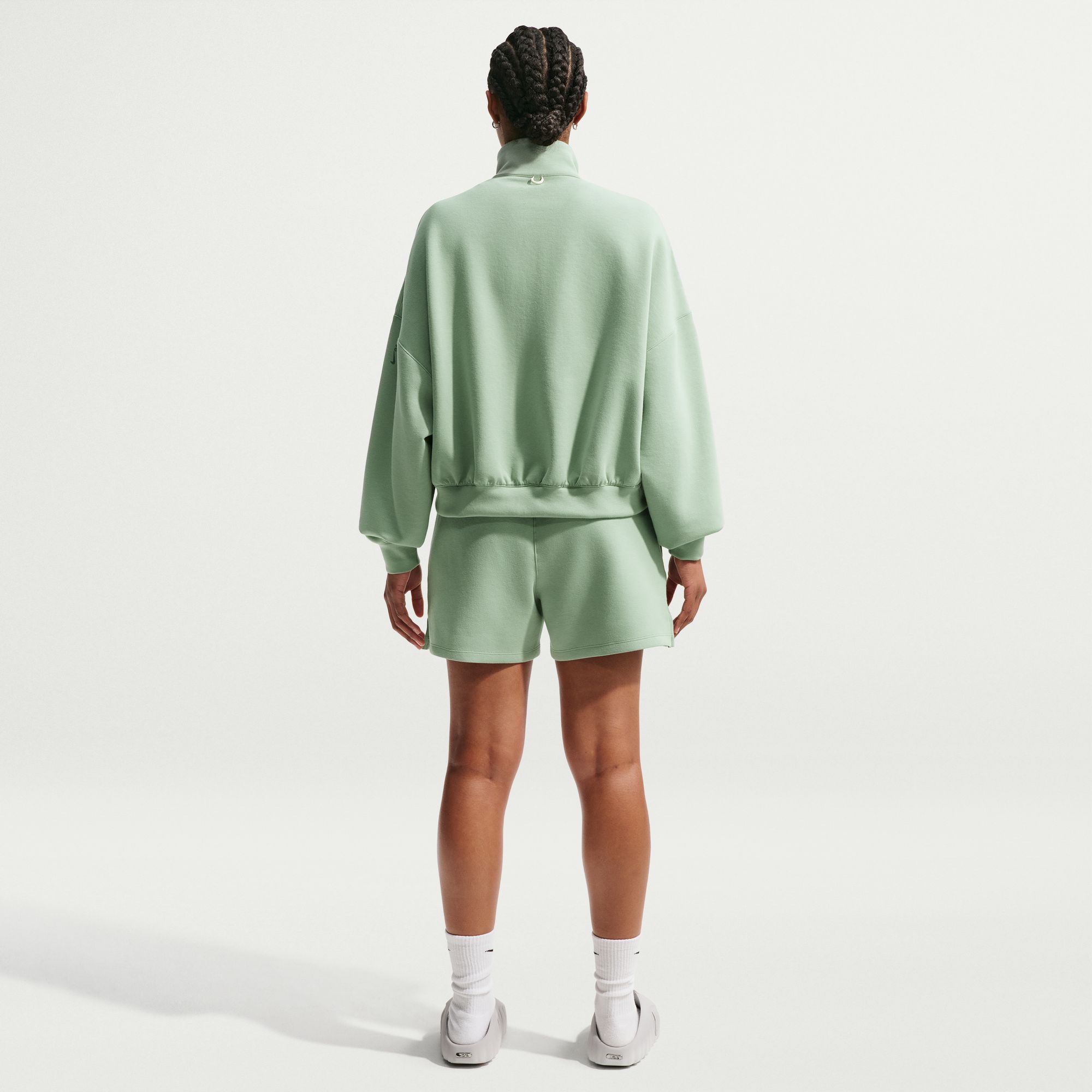 Nike Women's 24.7 ImpossiblySoft Dri-FIT 4'' Shorts product image