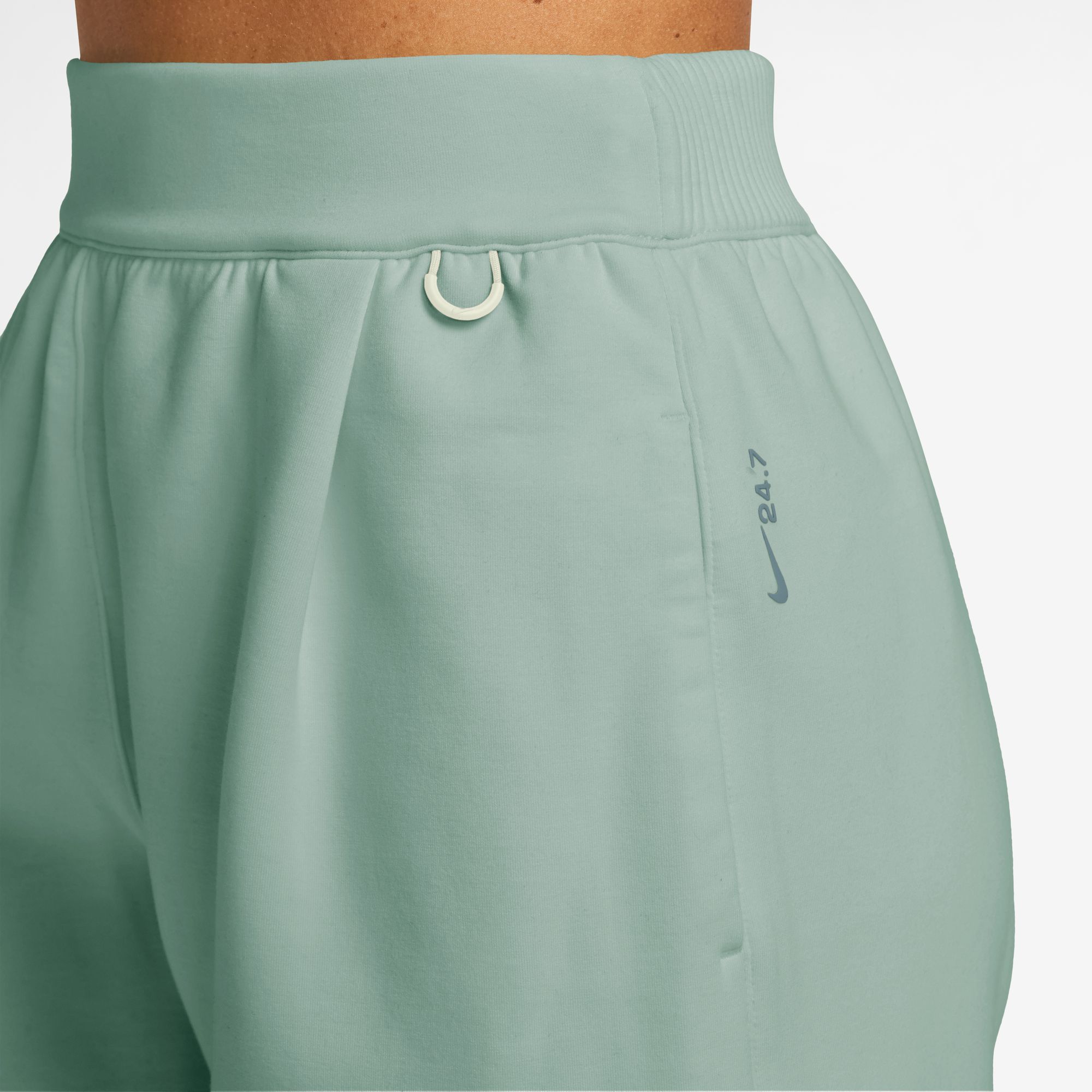 Nike Women's 24.7 ImpossiblySoft Dri-FIT 4'' Shorts product image