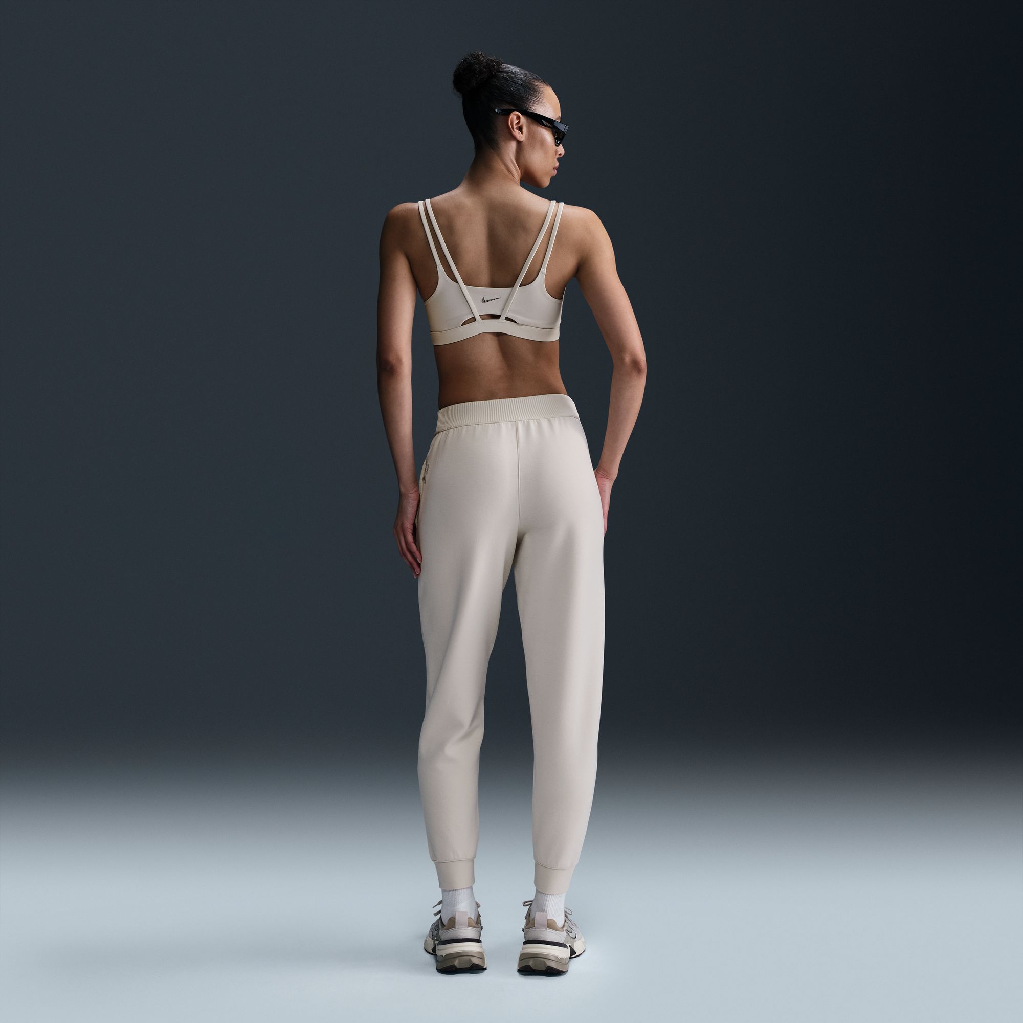 Nike Women's 24.7 ImpossiblySoft Mid-Rise Joggers product image