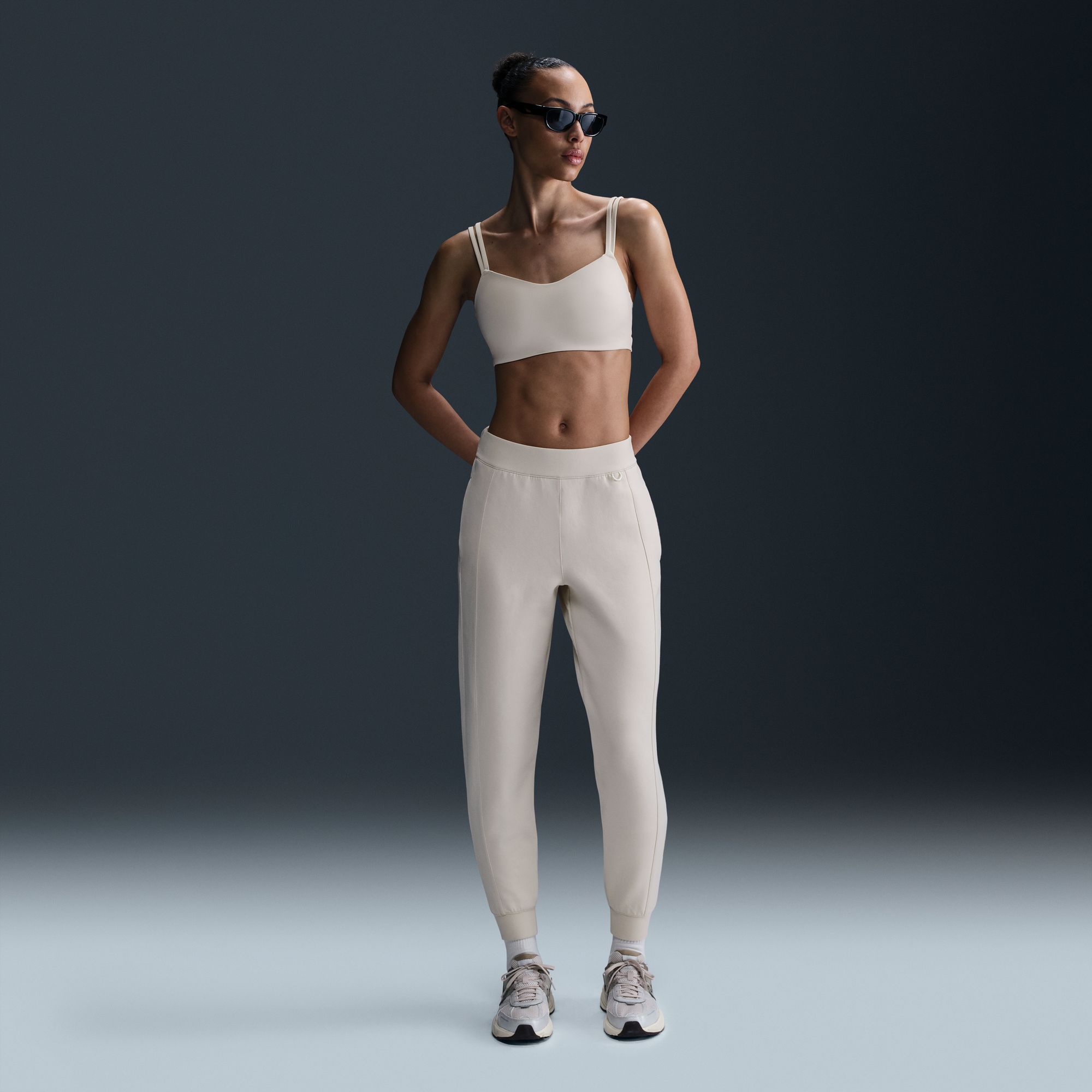 Nike Women's 24.7 ImpossiblySoft Mid-Rise Joggers product image