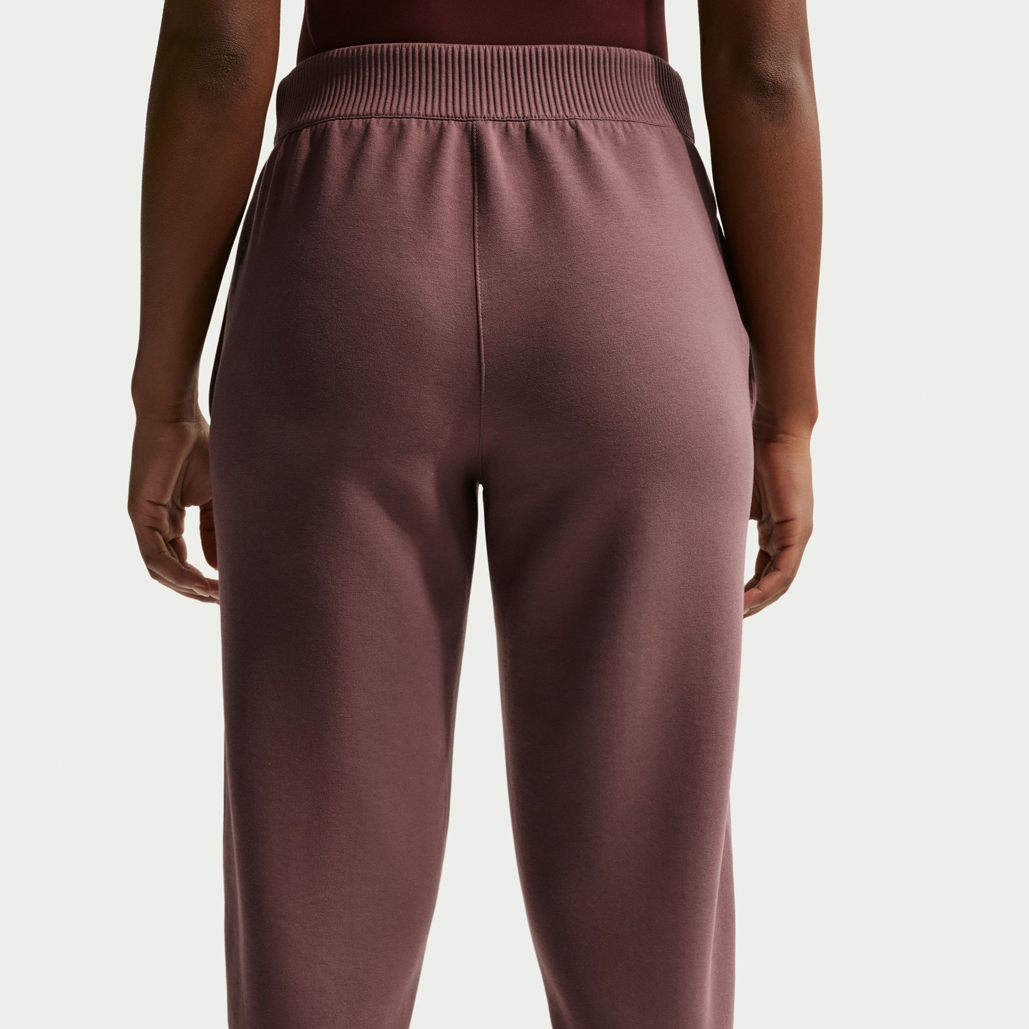 Nike Women's 24.7 ImpossiblySoft Mid-Rise Joggers product image