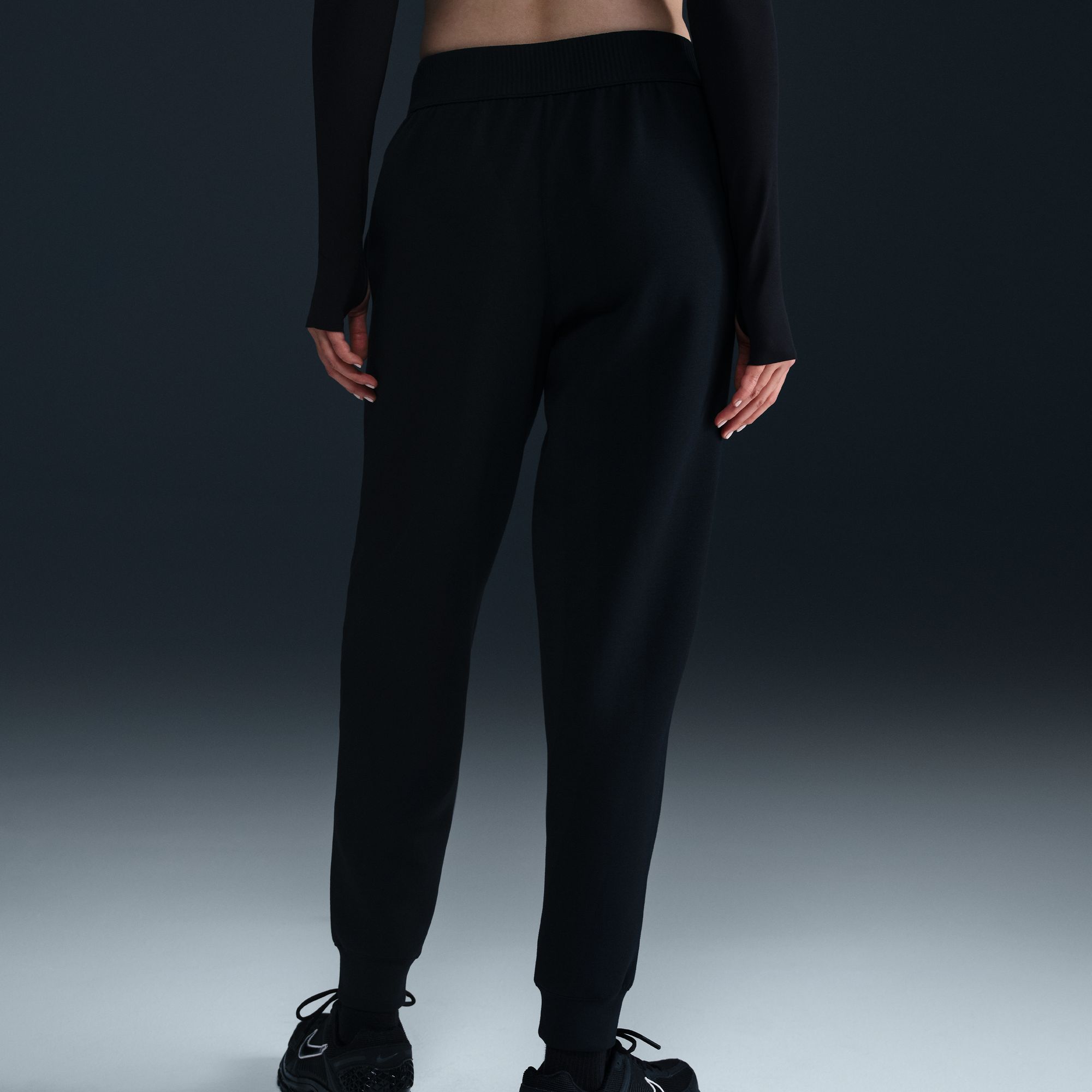 Nike Women's 24.7 ImpossiblySoft Mid-Rise Joggers product image