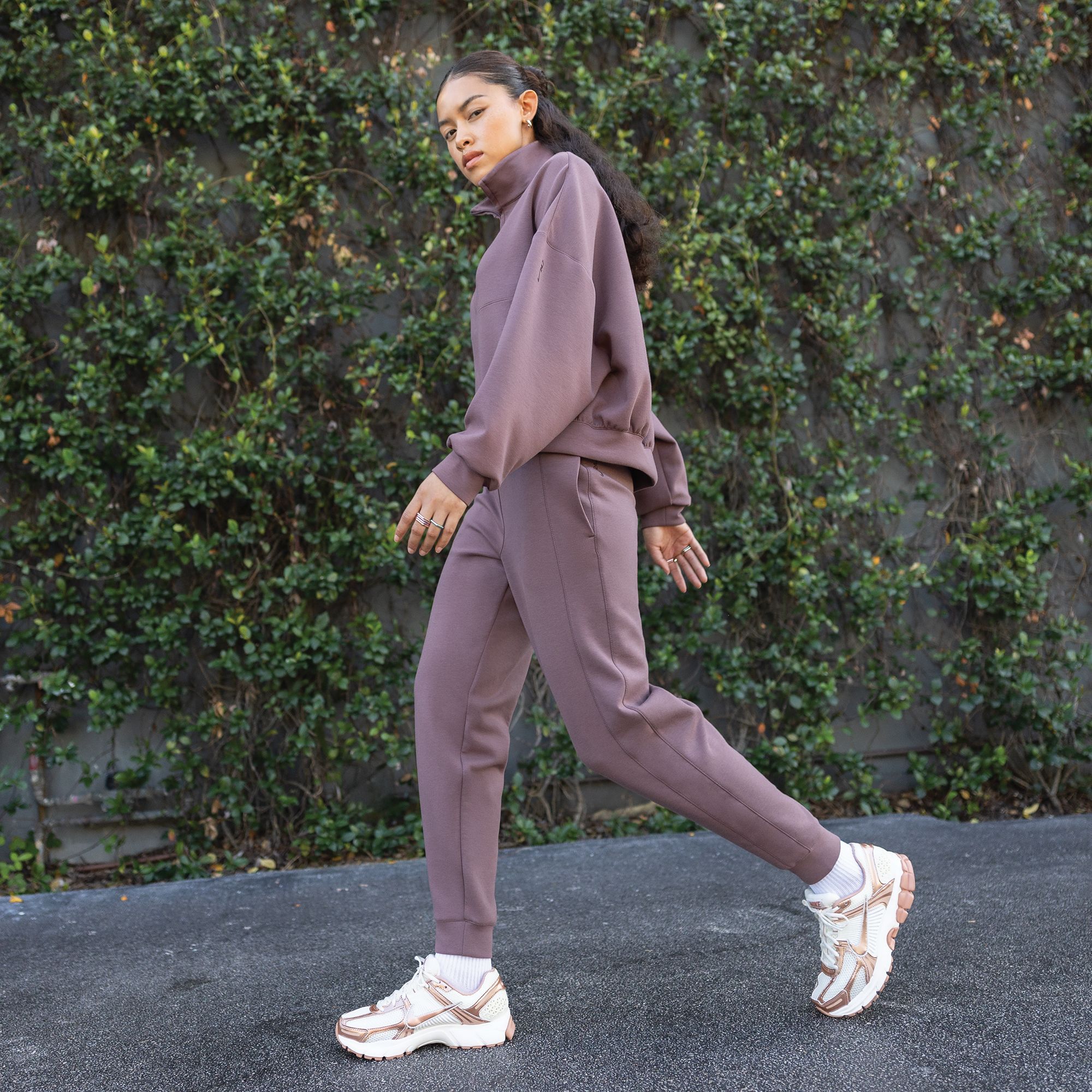 Nike Women's 24.7 ImpossiblySoft Oversized 1/2 Zip Sweatshirt product image