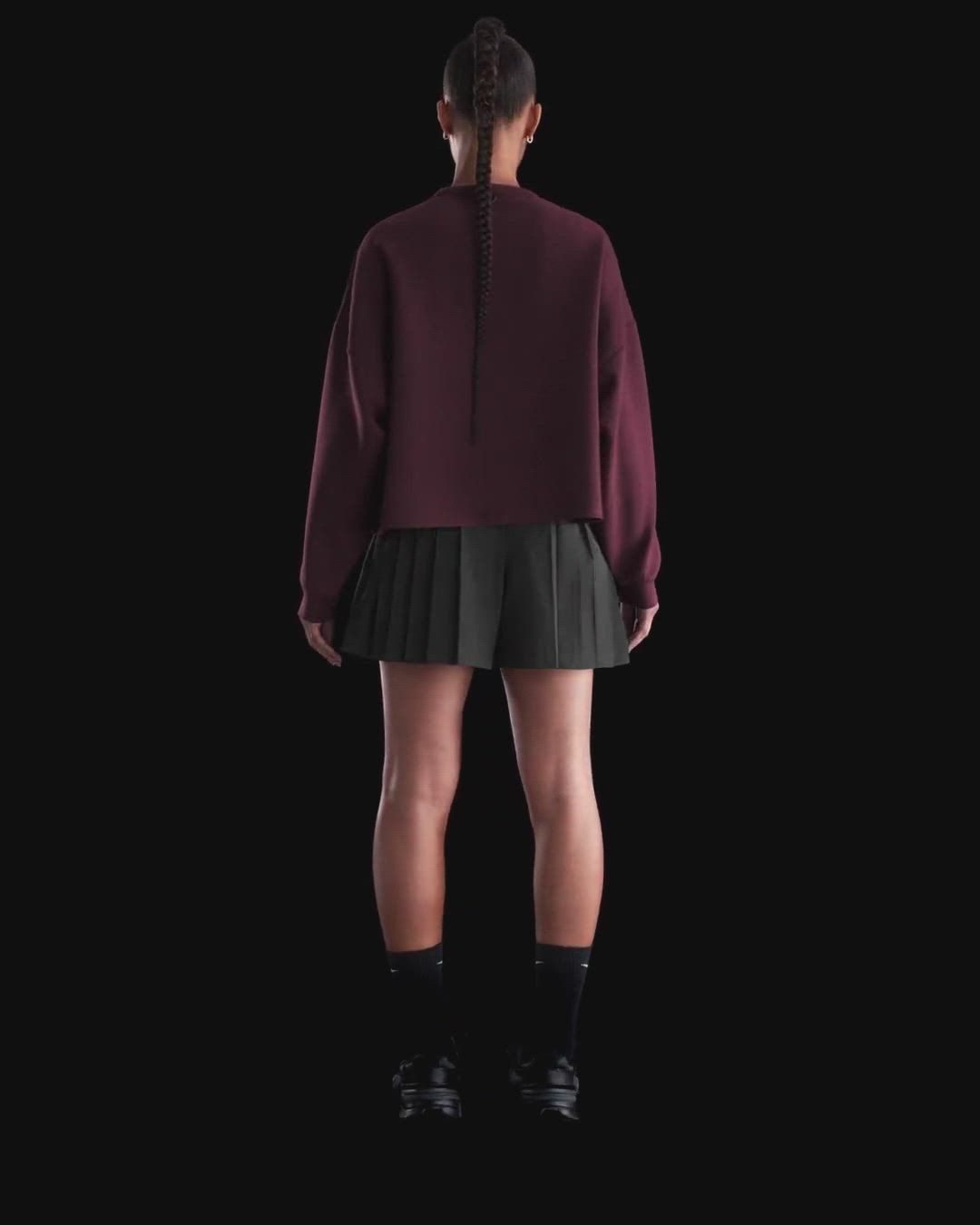 Nike Women's 24.7 ImpossiblySoft Oversized Crewneck Sweatshirt product