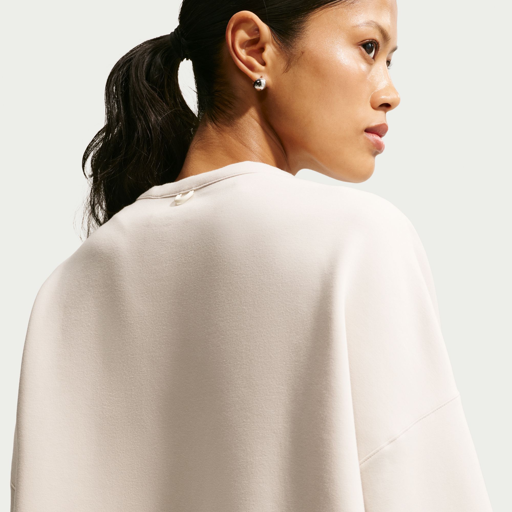 Nike Women's 24.7 ImpossiblySoft Oversized Crewneck Sweatshirt product image