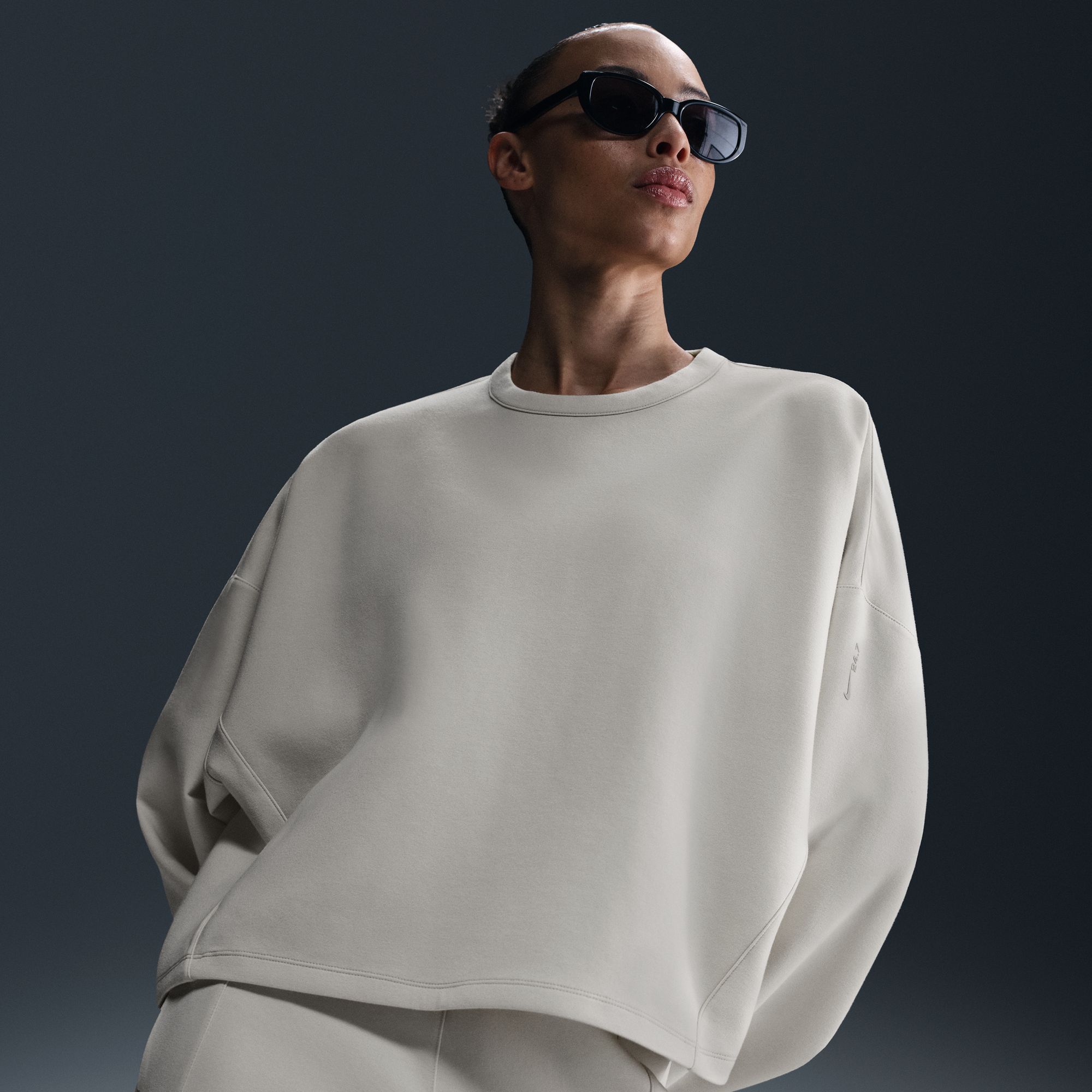 Nike Women's 24.7 ImpossiblySoft Oversized Crewneck Sweatshirt product image