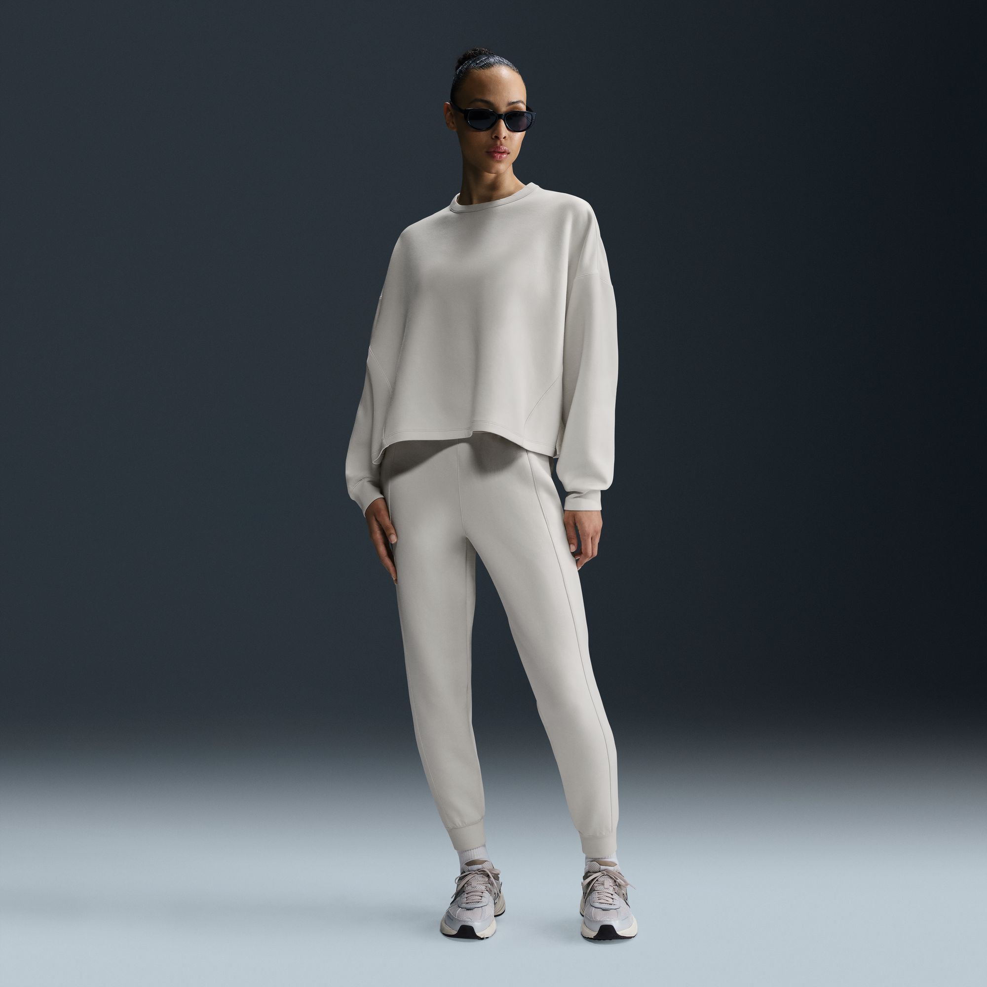 Nike Women's 24.7 ImpossiblySoft Oversized Crewneck Sweatshirt product image