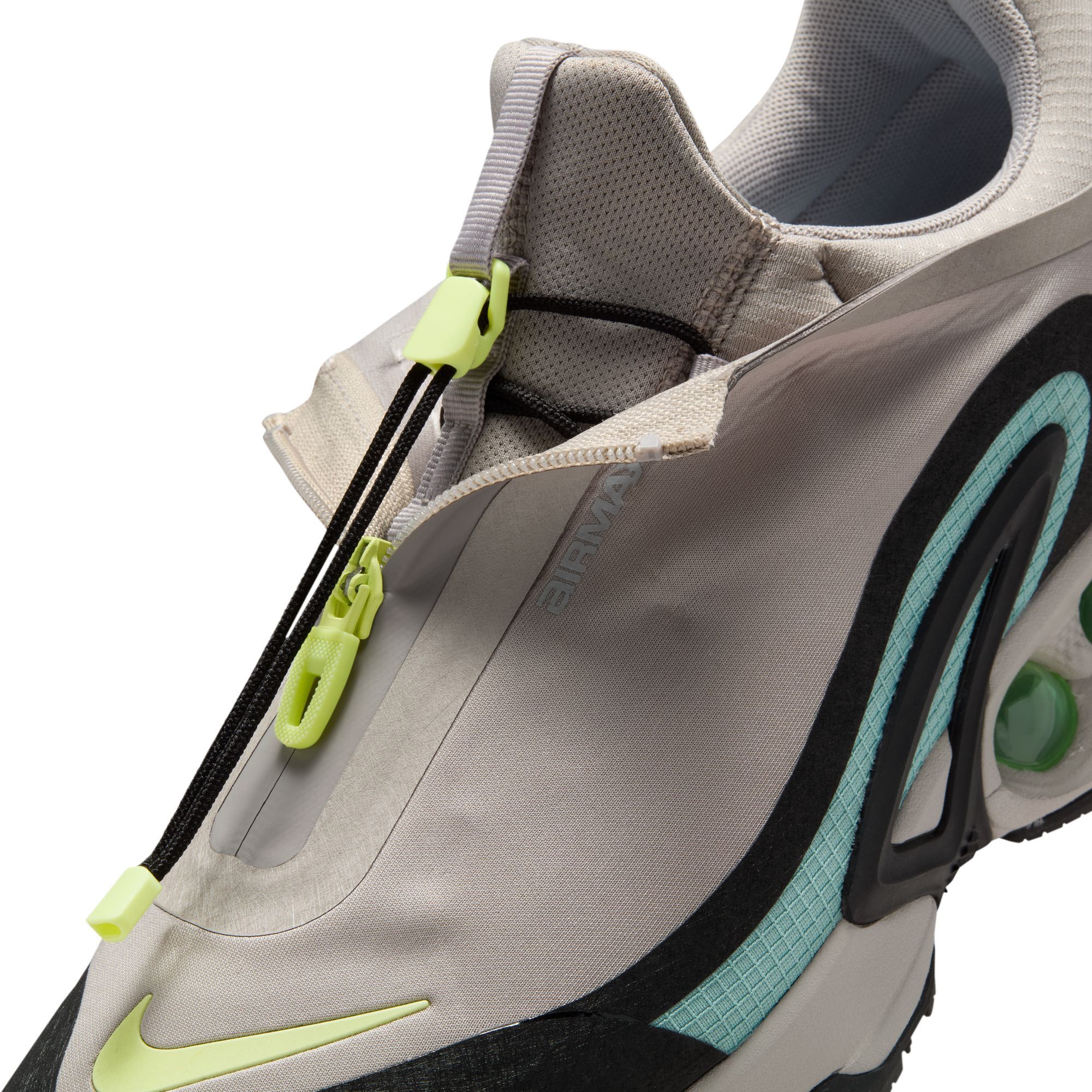 Nike Men's Air Max DN Roam Shoes product image