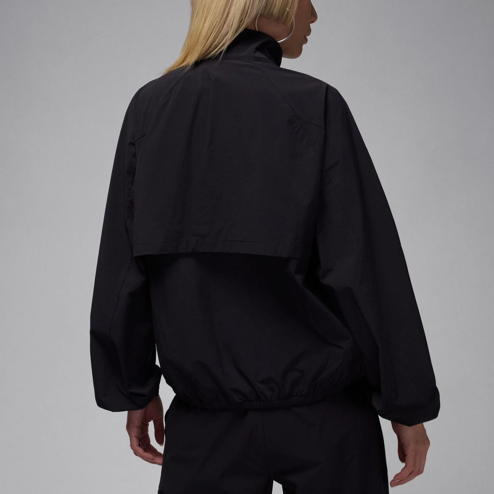 Jordan Women's Sport Dri-FIT Tunnel Jacket product image