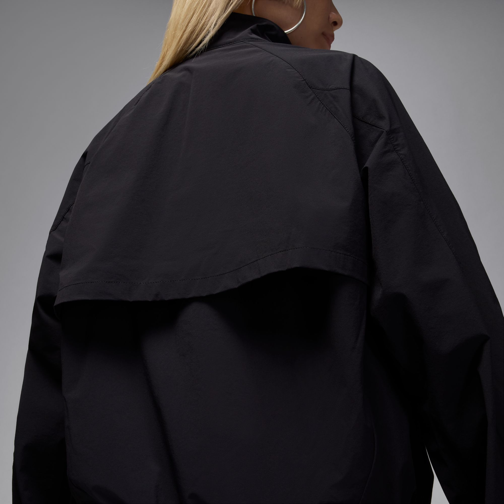 Jordan Women's Sport Dri-FIT Tunnel Jacket product image