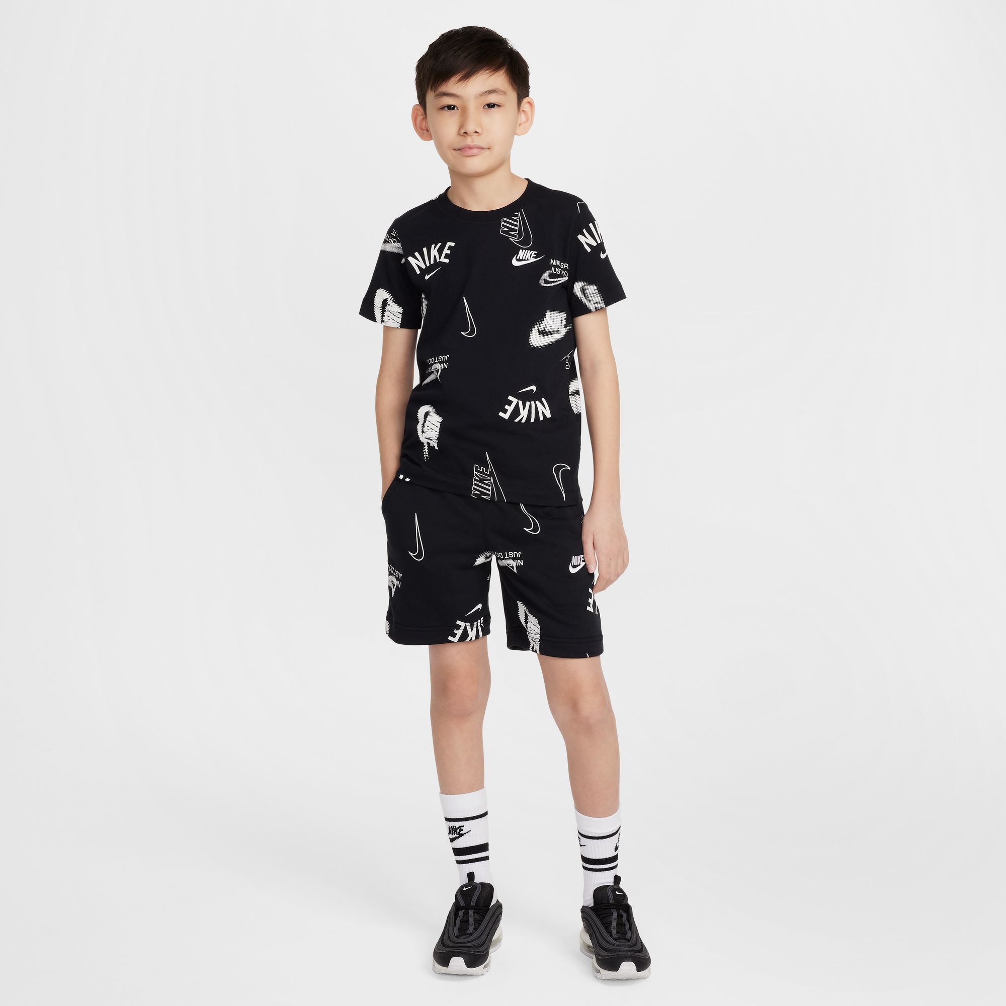 Nike Boys' Sportswear Club Energy T-Shirt product image
