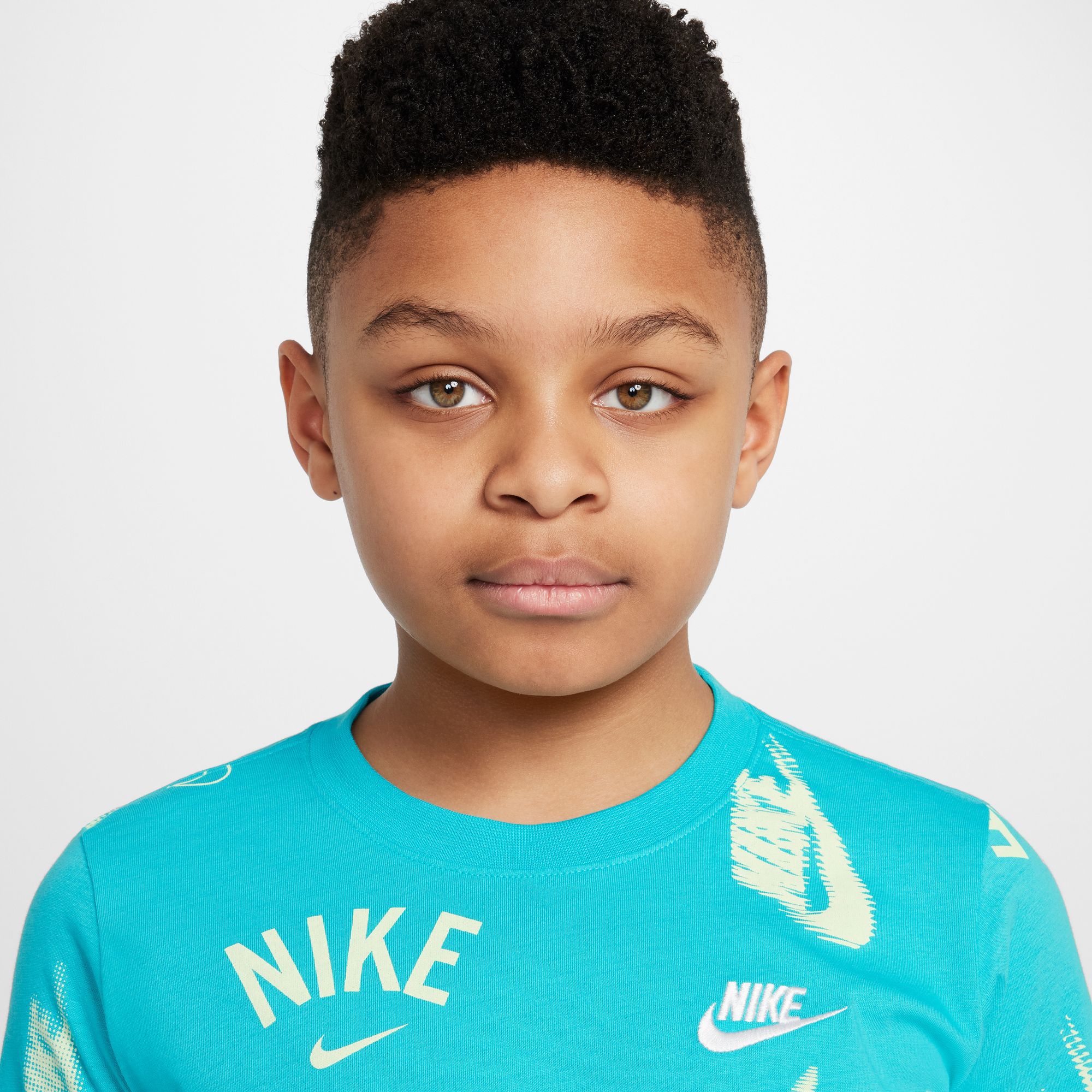 Nike Boys' Sportswear Club Energy T-Shirt product image