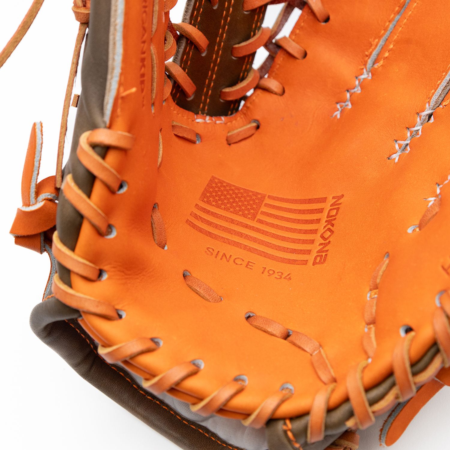 Nokona 11.25” Select Fit Hunt Season 200 Series Glove product image