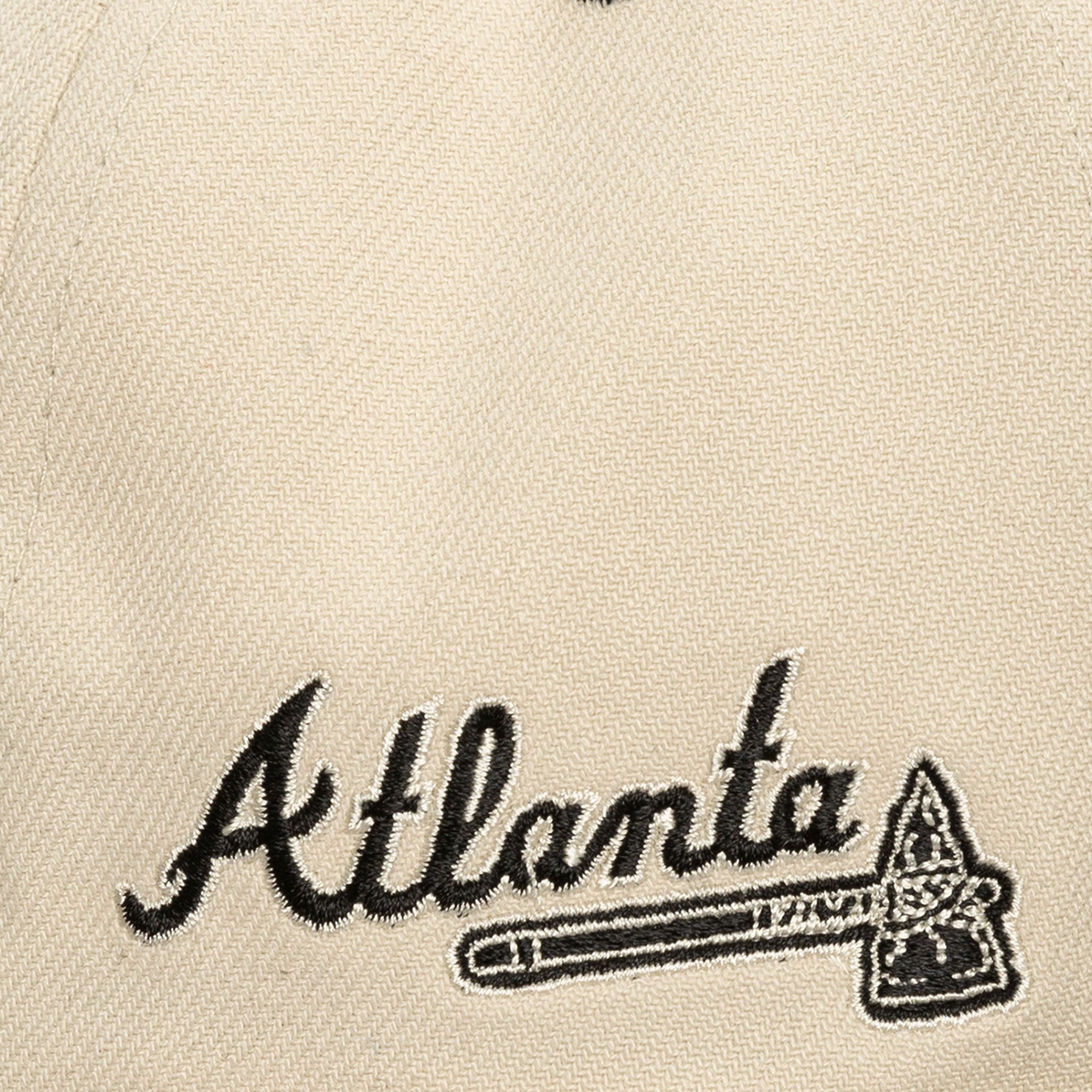 Mitchell & Ness Adult Atlanta Braves Cream 2Tone Evergreen Adjustable Snapback Hat product image