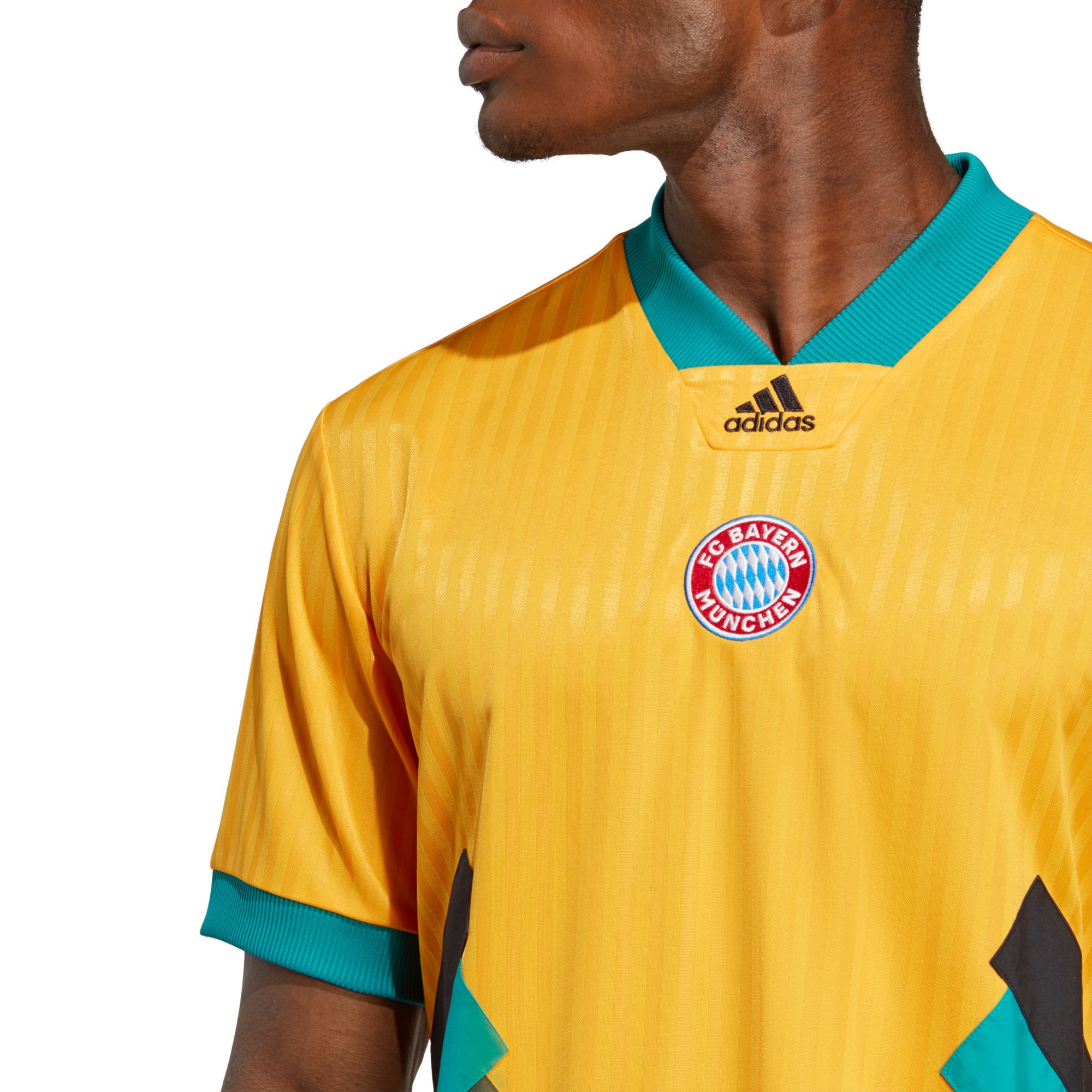 bayern munich 2022 jersey