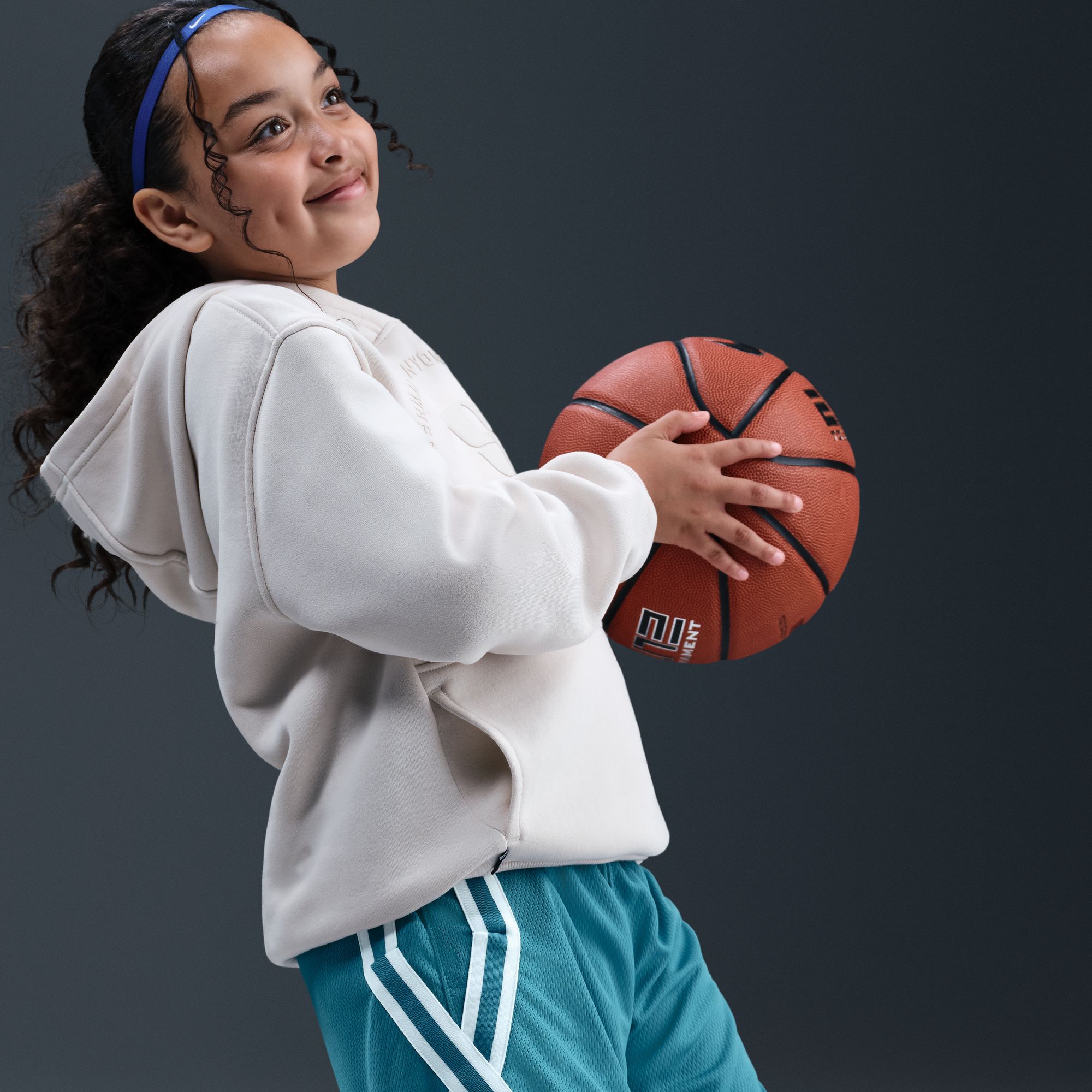 Nike Kids' Sabrina Dri-FIT Crossover Basketball Shorts product image
