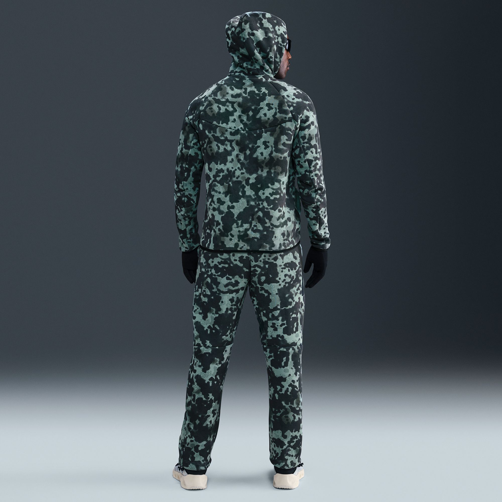 Nike Men's Tech Fleece Full-Zip Camo Windrunner Jacket product image