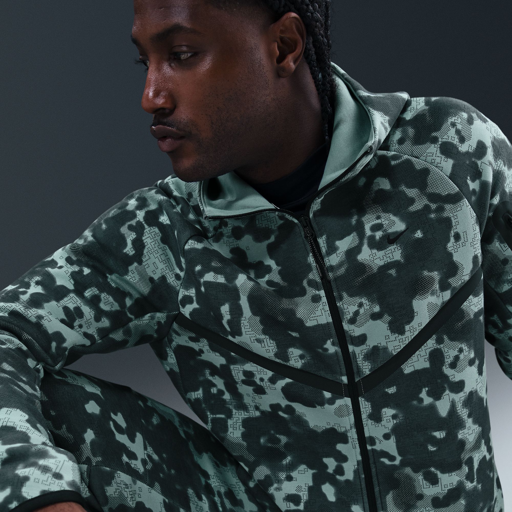 Nike Men's Tech Fleece Full-Zip Camo Windrunner Jacket product image
