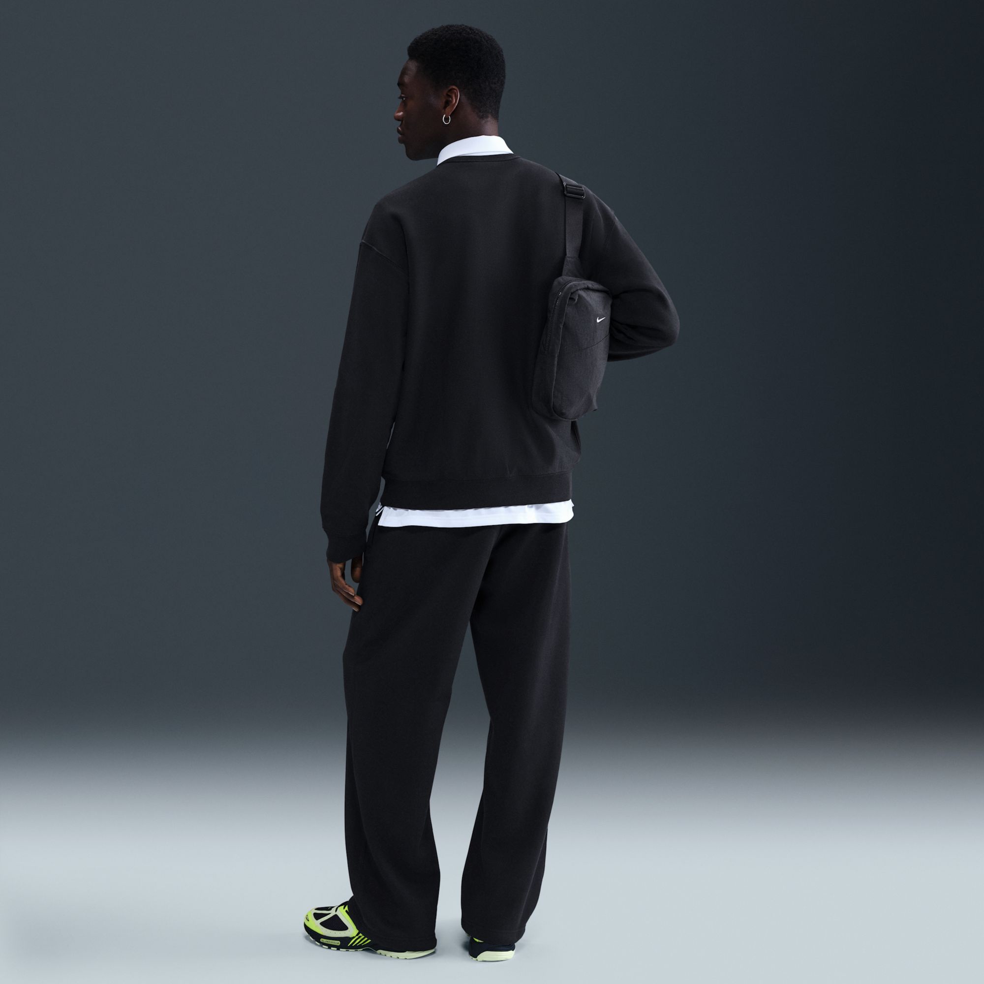 Nike Men's Solo Swoosh Crewneck Sweatshirt product image