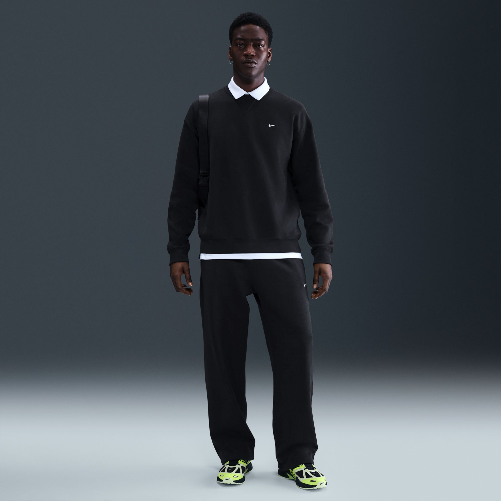 Nike Men's Solo Swoosh Crewneck Sweatshirt product image