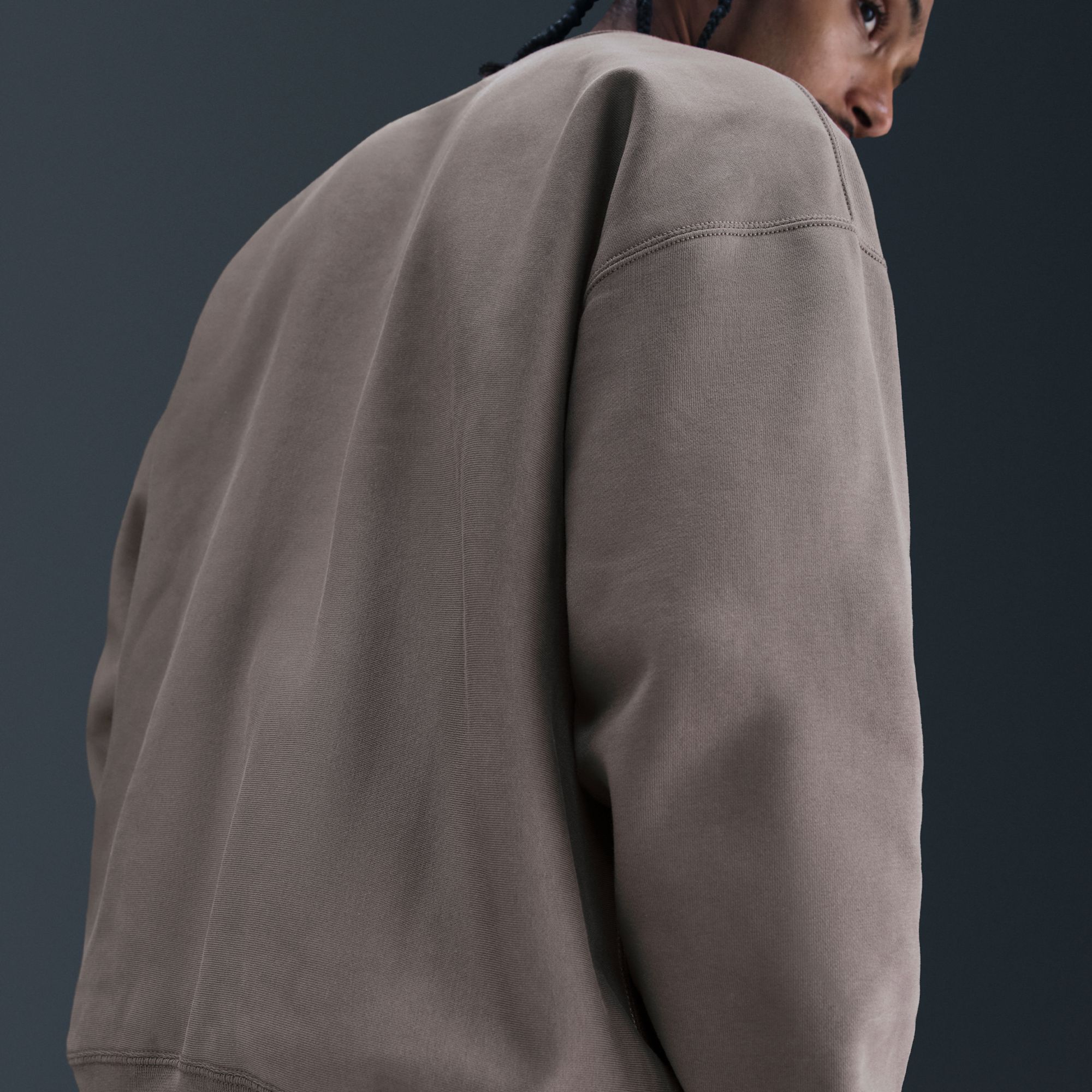 Nike Men's Solo Swoosh Crewneck Sweatshirt product image