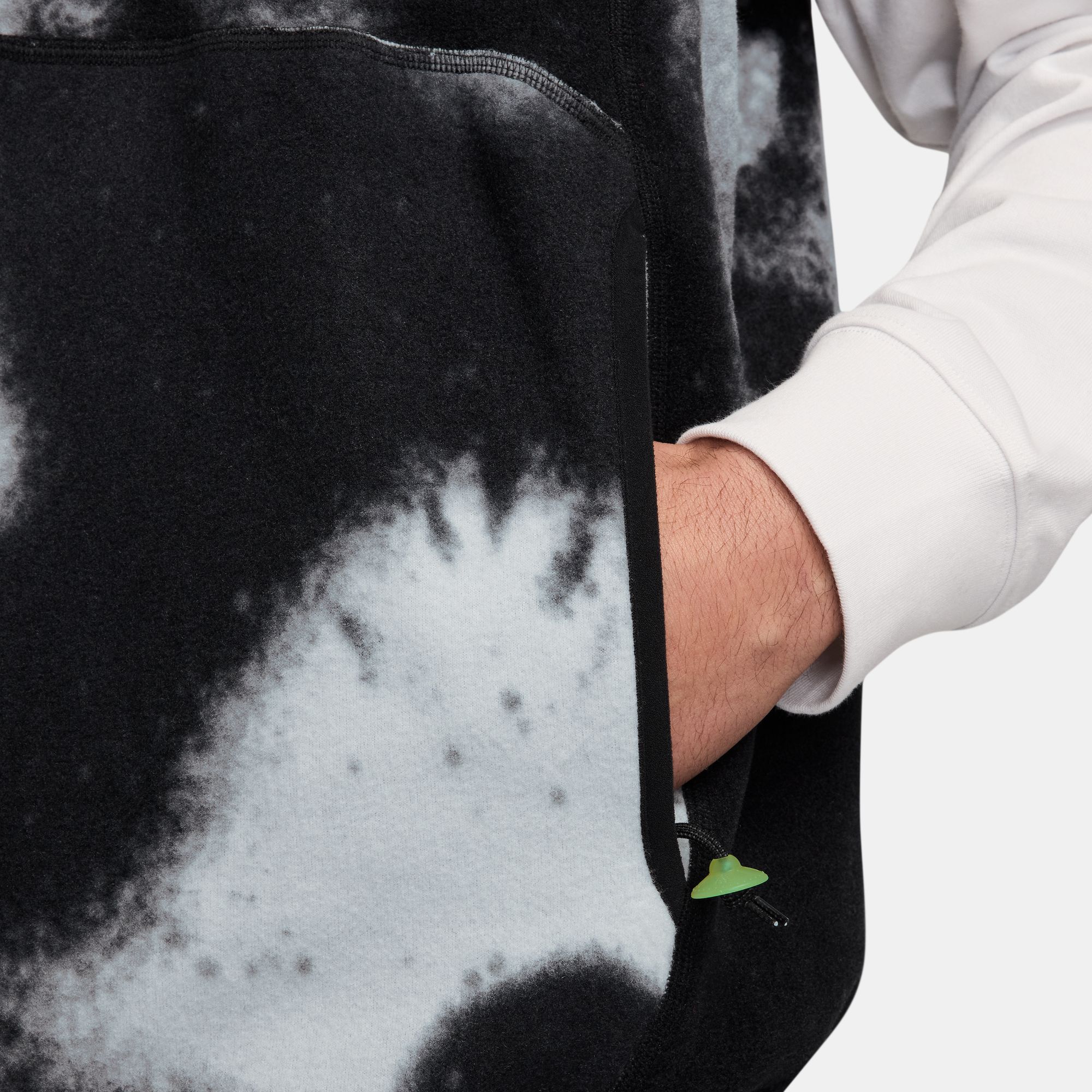 Nike Men's ACG Wolf Tree Printed Vest product image