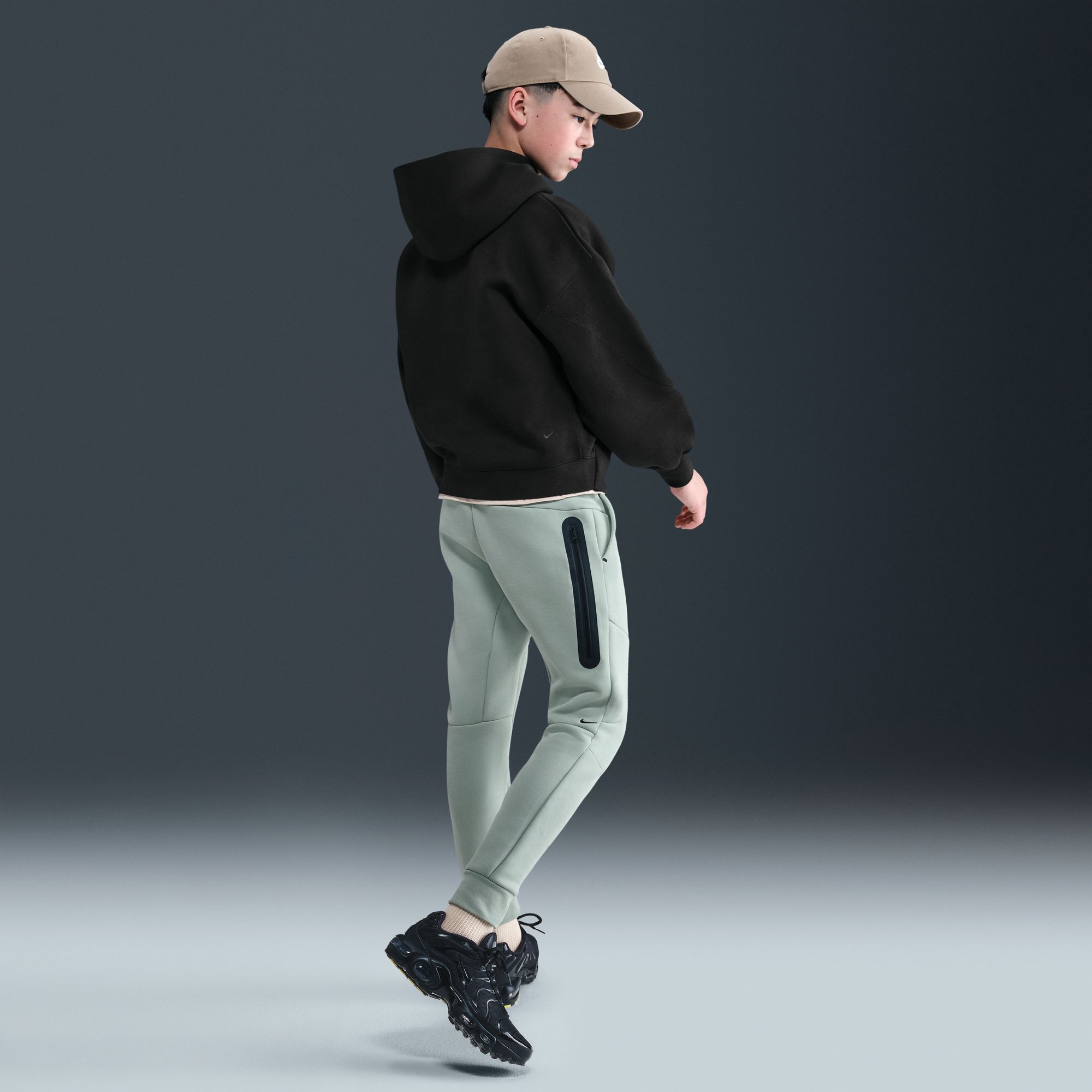 Nike Boys' Sportswear Tech Fleece Oversized Pullover Hoodie product image