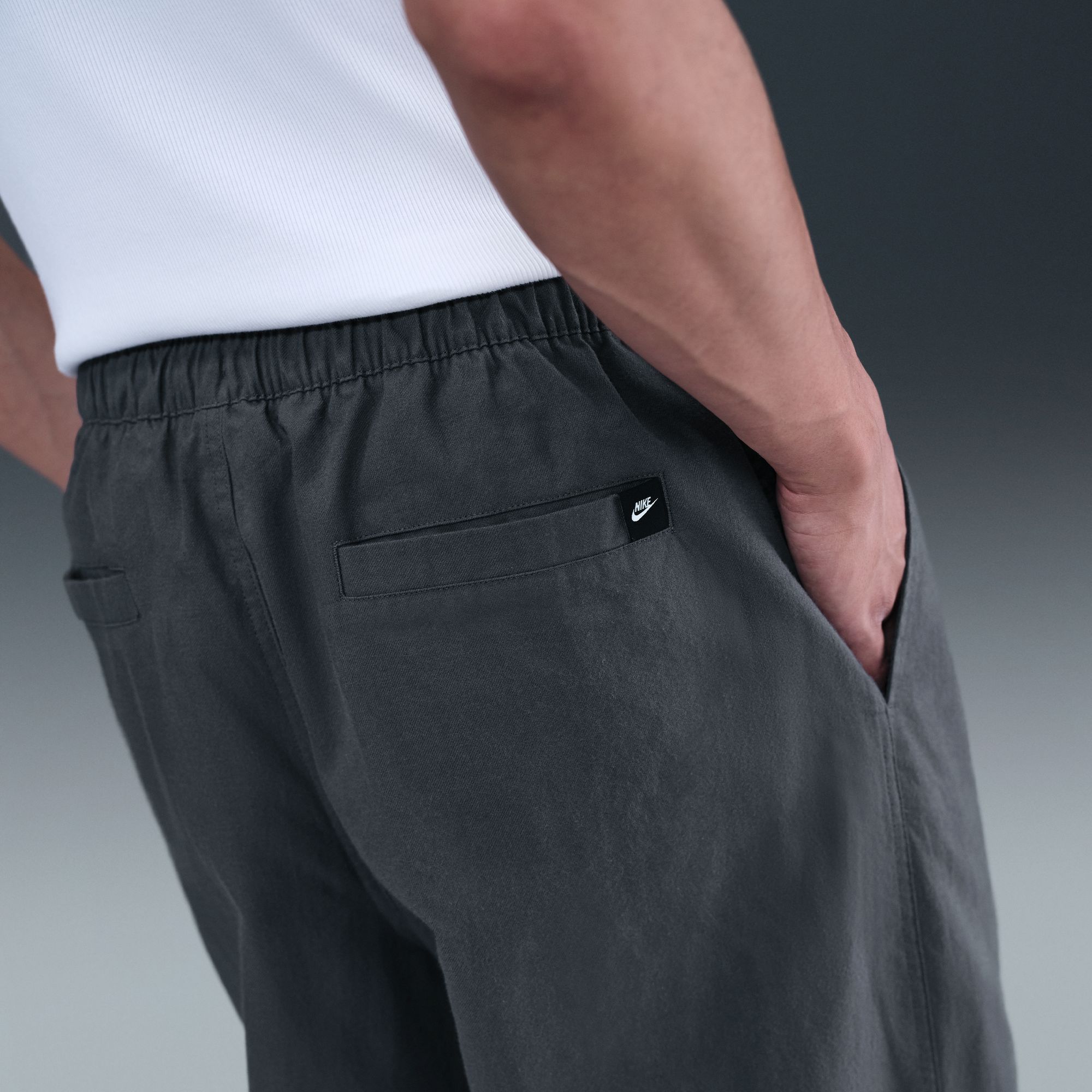 Nike Men's Club Heavyweight Balloon Pants product image