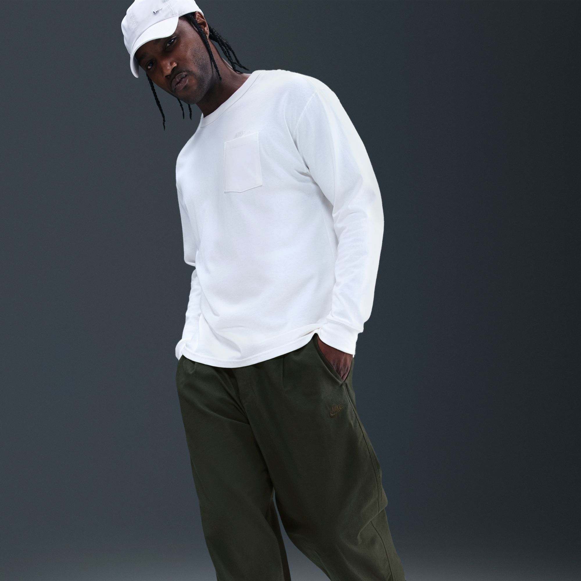 Nike Men's Club Heavyweight Balloon Pants product image