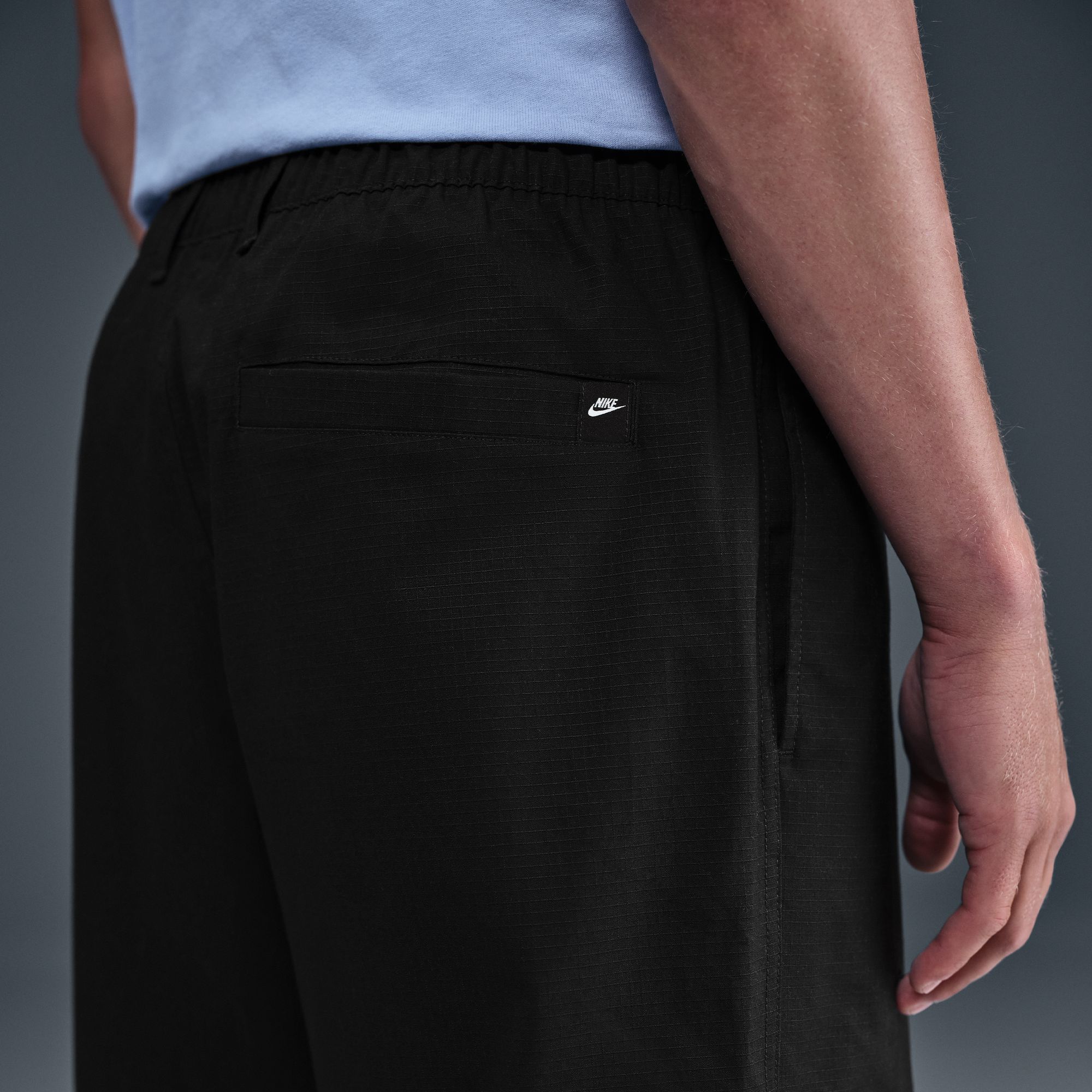 Nike Men's Club Woven Cargo Pants product image