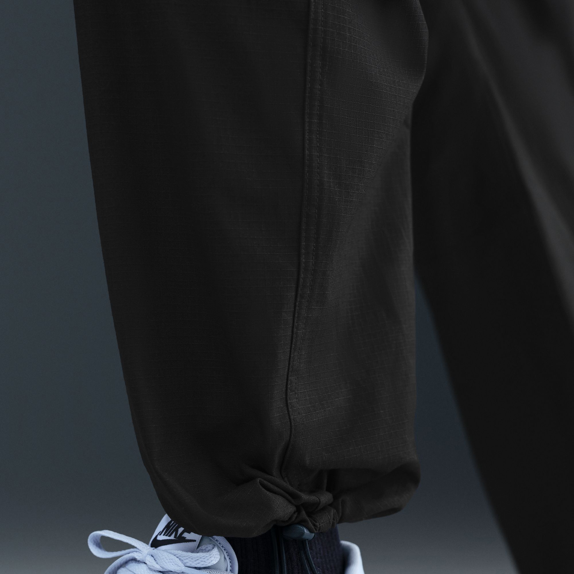 Nike Men's Club Woven Cargo Pants product image