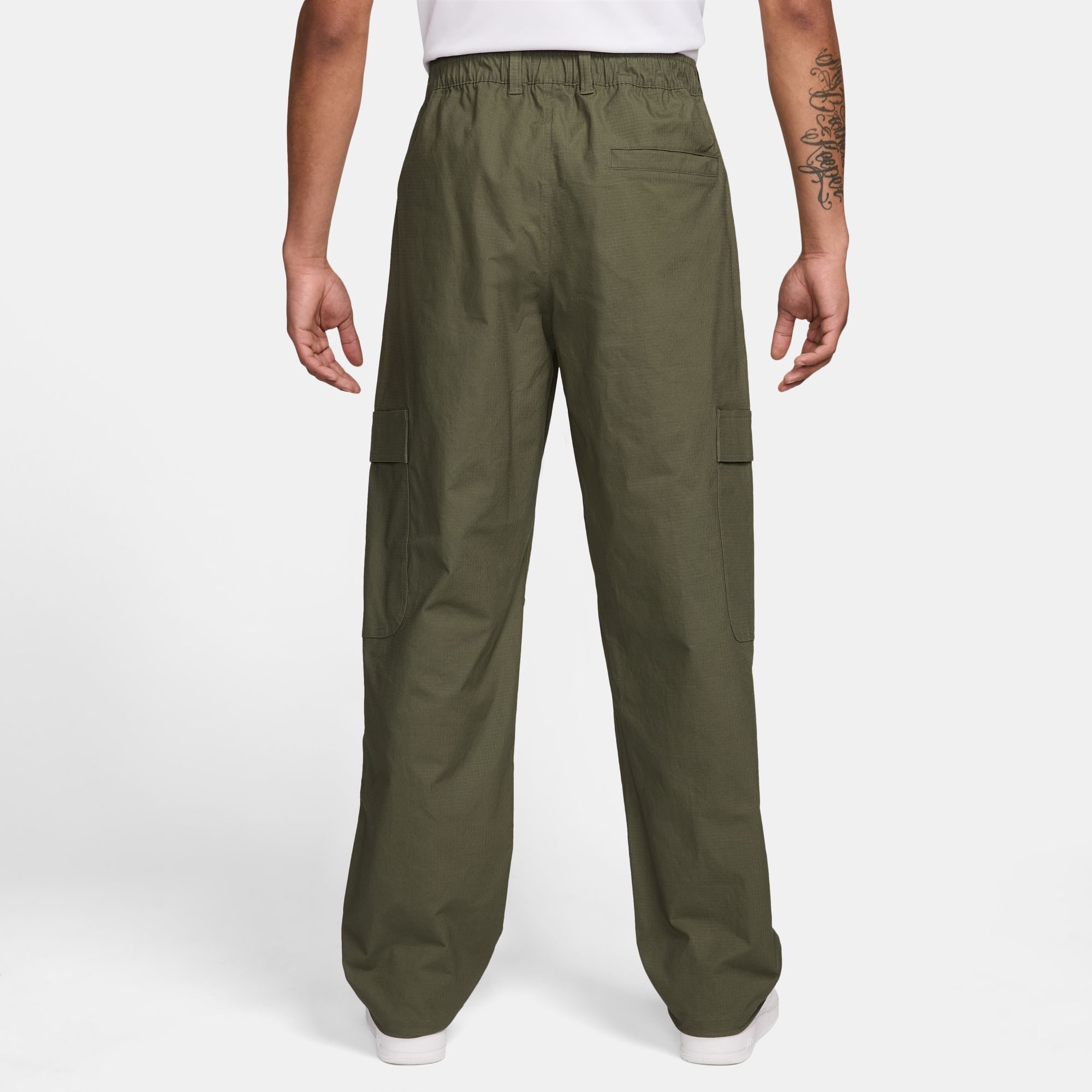Nike Men's Club Woven Cargo Pants product image