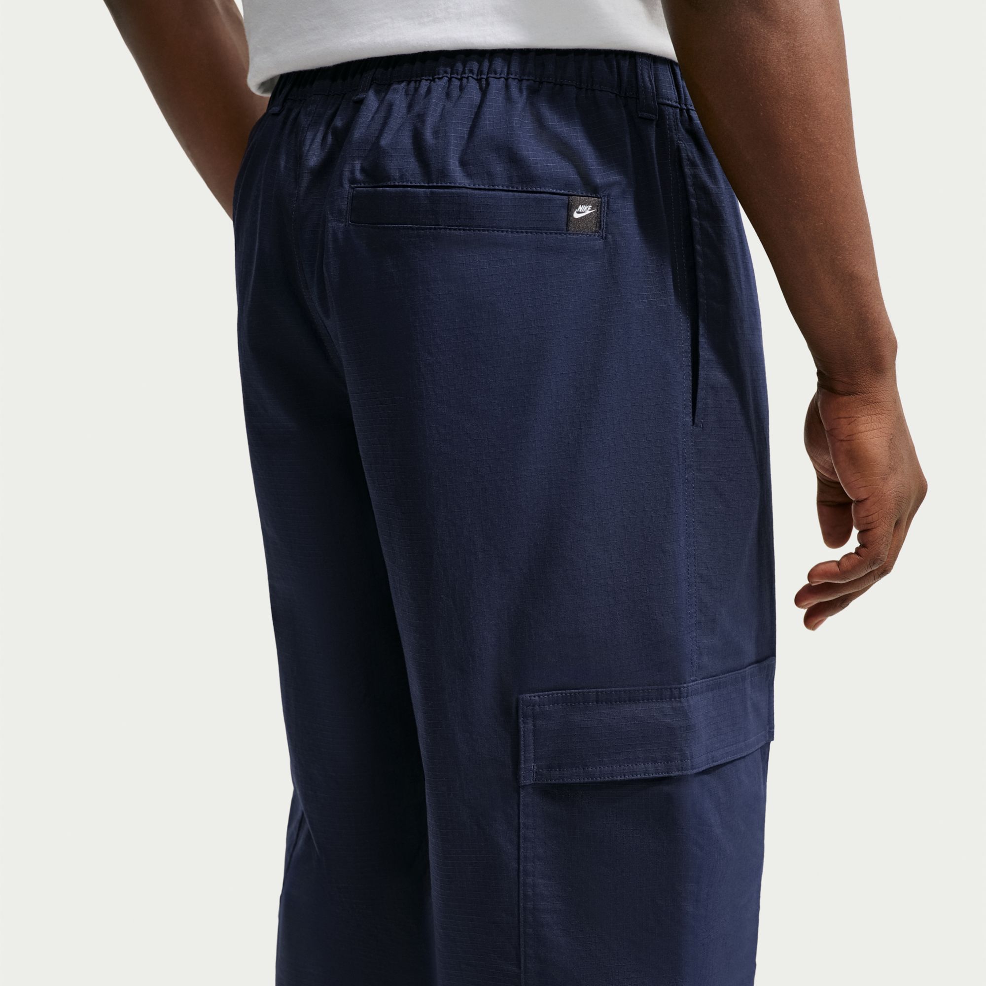 Nike Men's Club Woven Cargo Pants product image