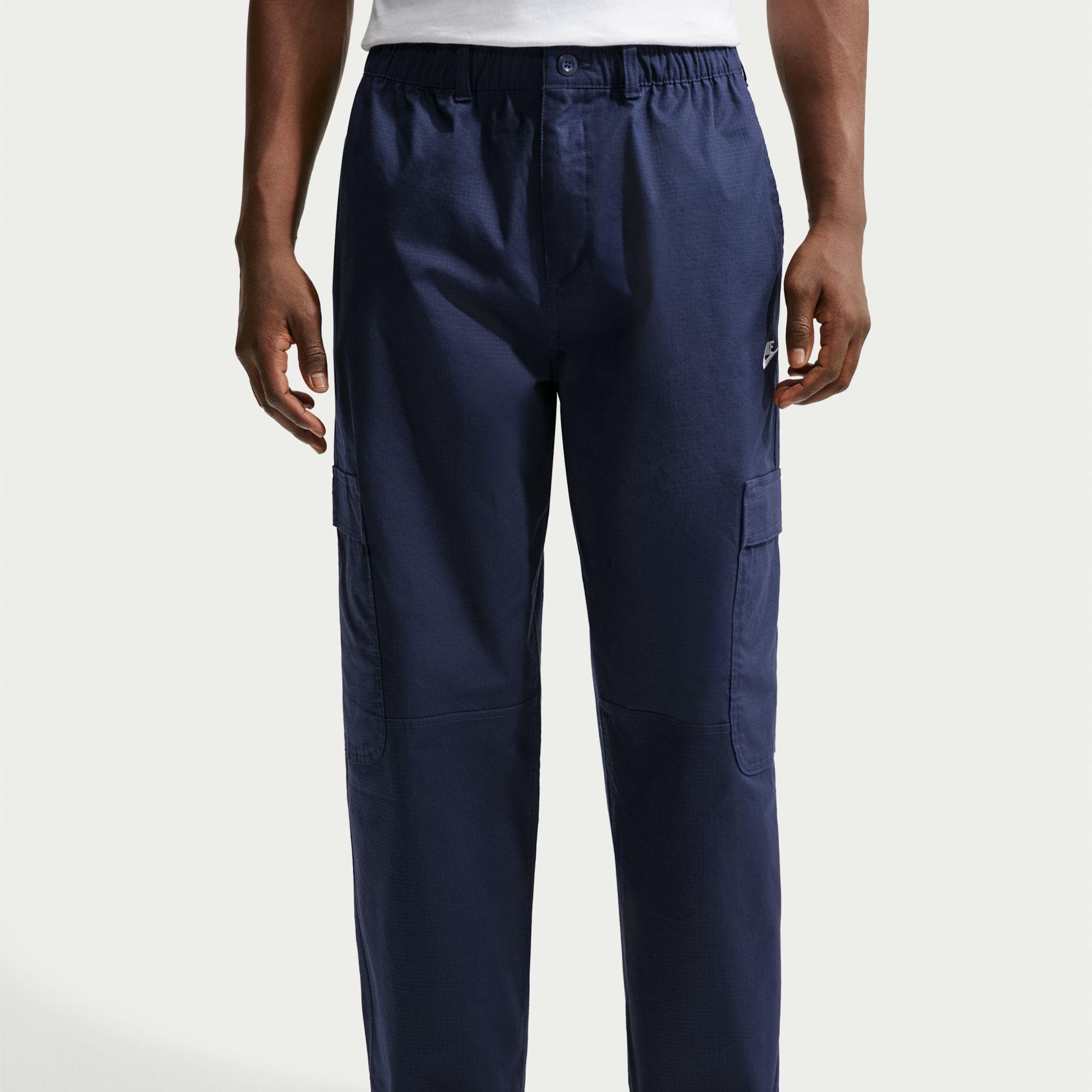 Nike Men's Club Woven Cargo Pants product image