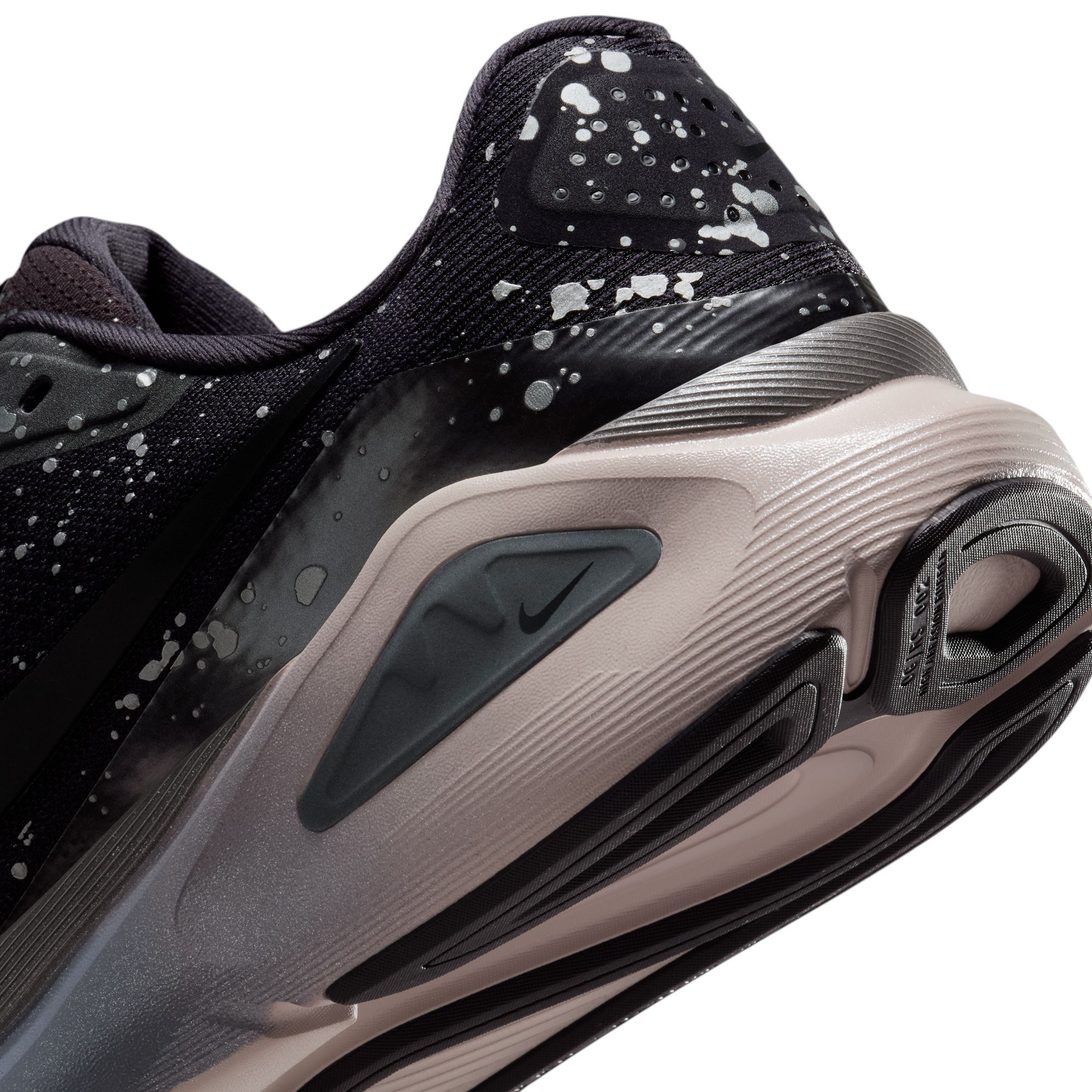 Nike Women's Structure 26 Running Shoes product image